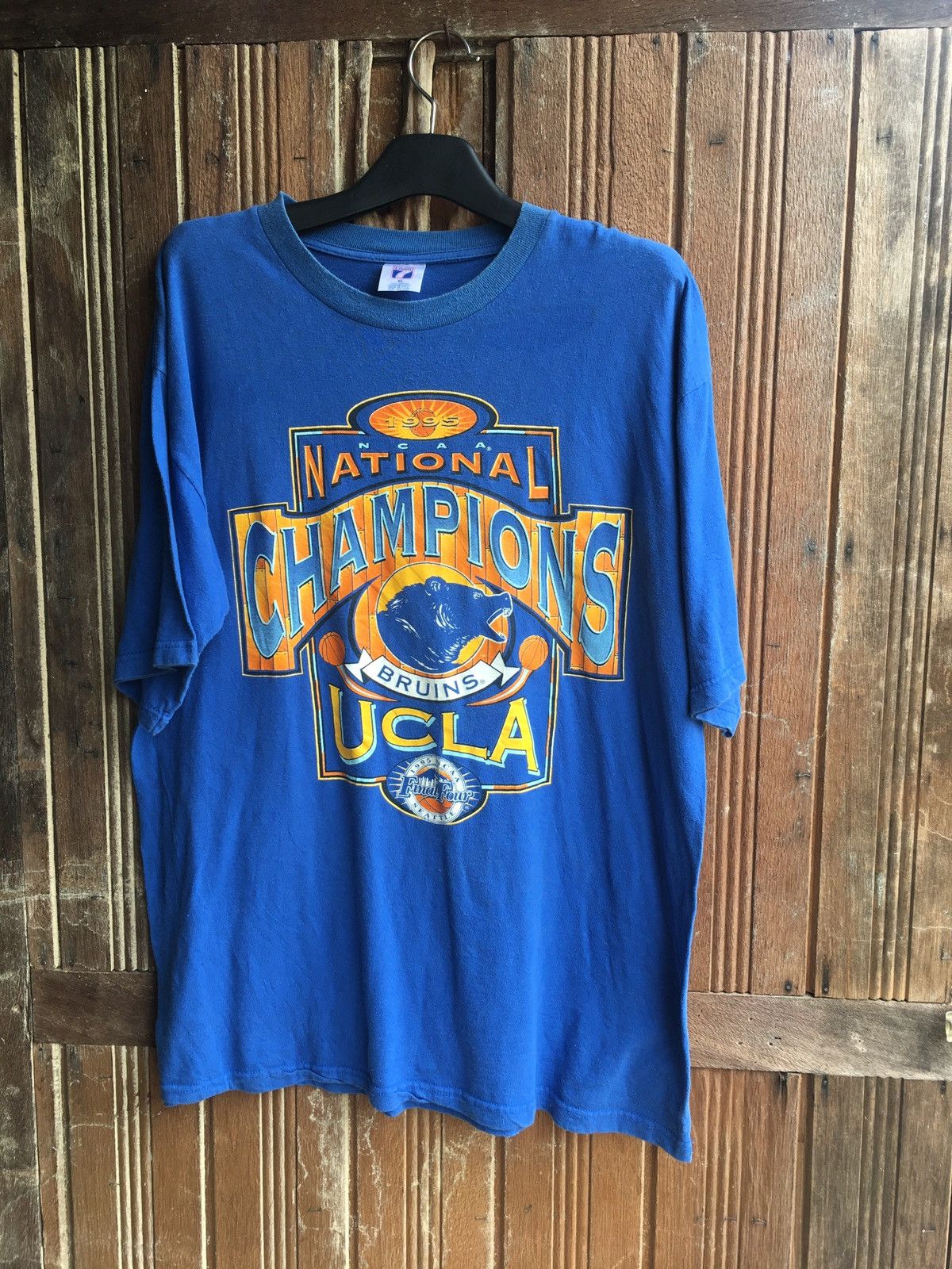 Vintage 90s UCLA BRUINS CHAMPION basketball