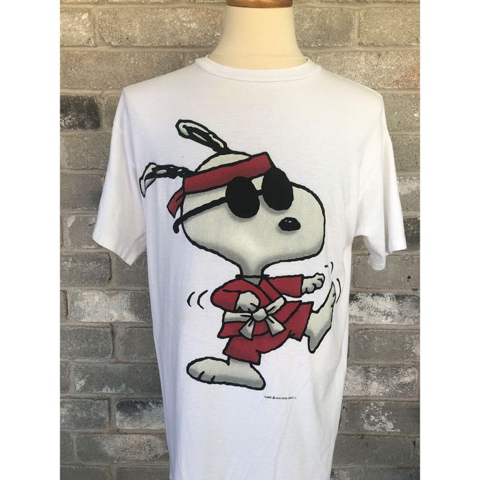 Vintage Vintage 90s Peanuts Charlie Brown Snoopy Karate Tee | Grailed