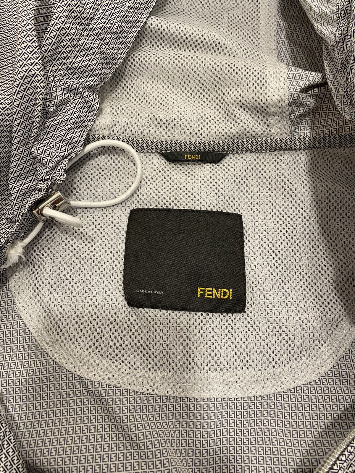 Fendi Fendi Light jacket white Print logo Size US M / EU 48-50 / 2 - 4 Thumbnail
