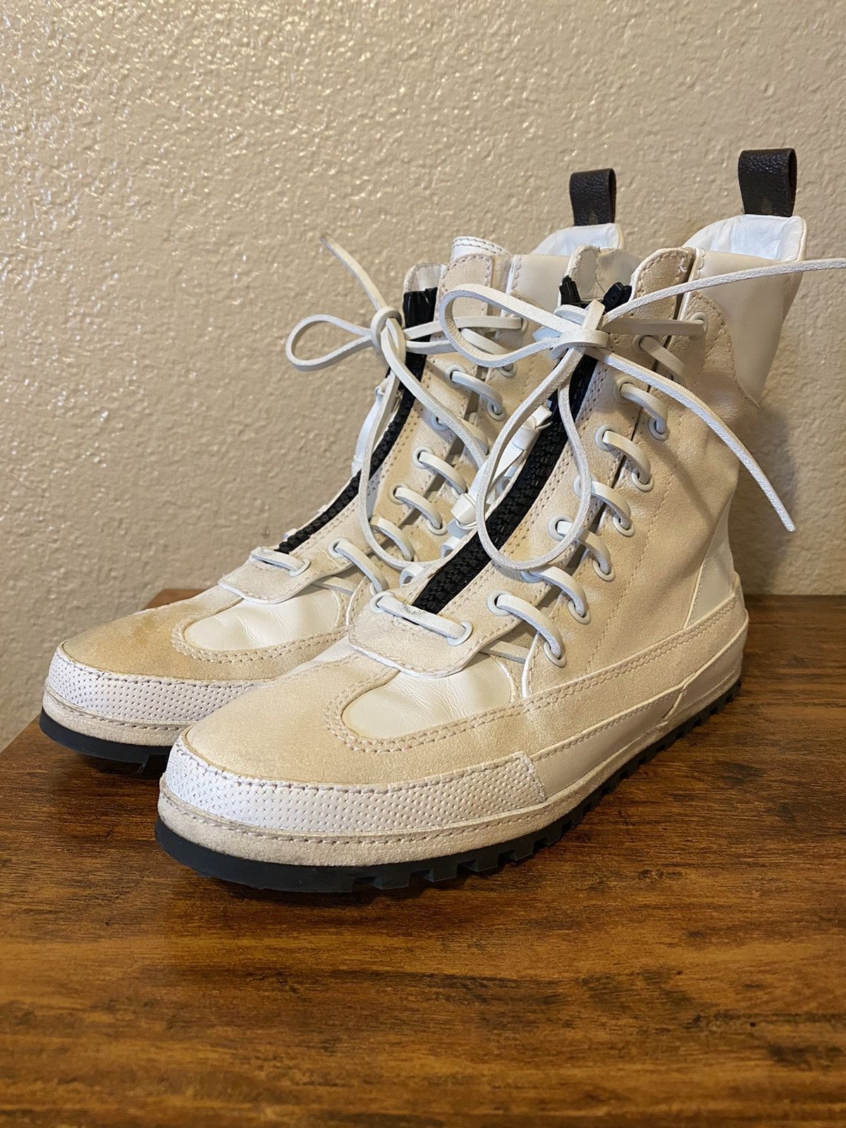 Lv canyon sneaker boot best sale