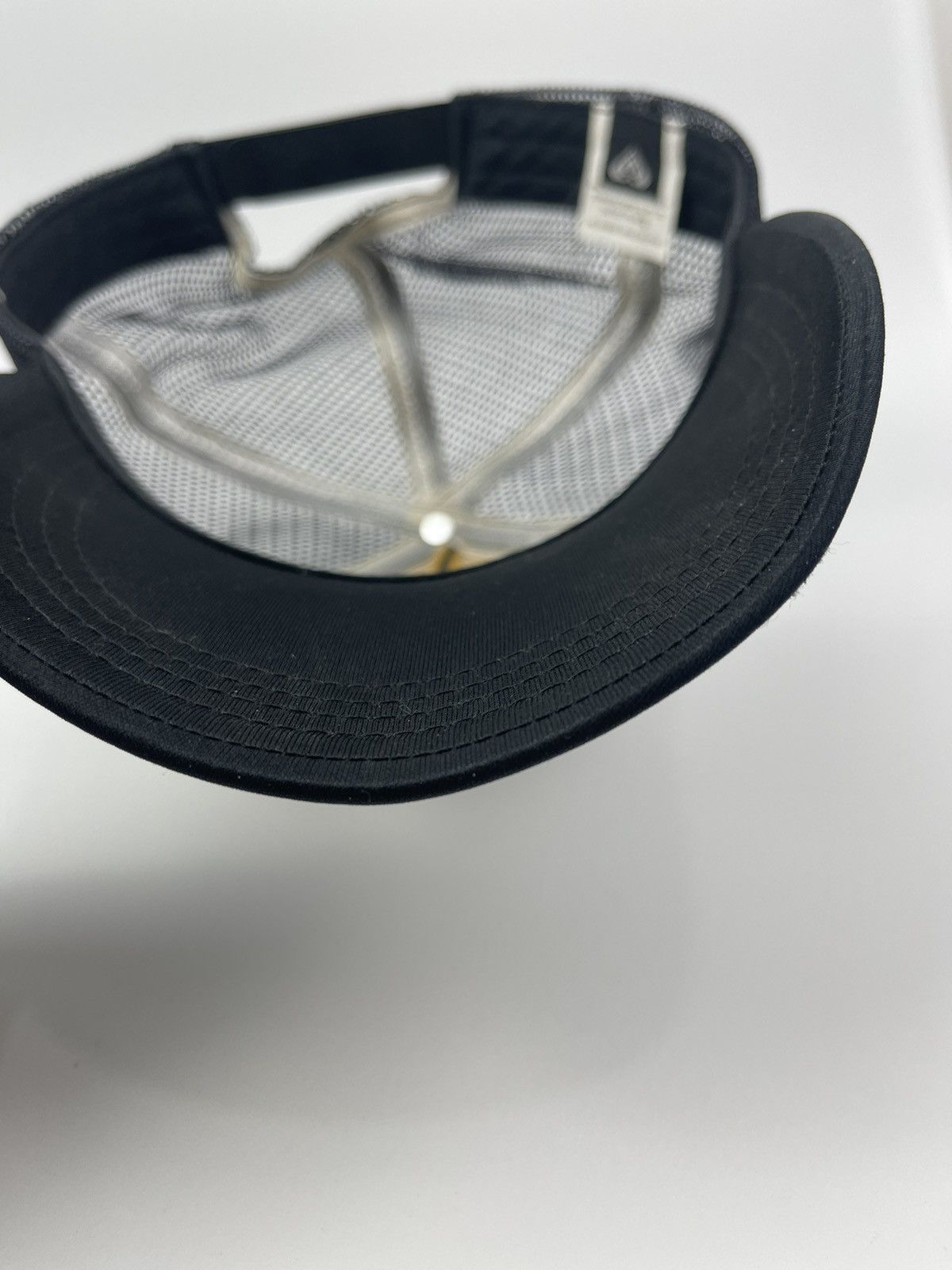 Japanese Brand Rare roxy car print hat Size ONE SIZE - 9 Thumbnail