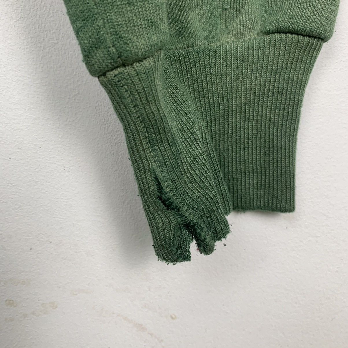 Russell Athletic Vintage ALVERNO COLLEGE sweatshirt by RUSSEL Size US M / EU 48-50 / 2 - 6 Thumbnail