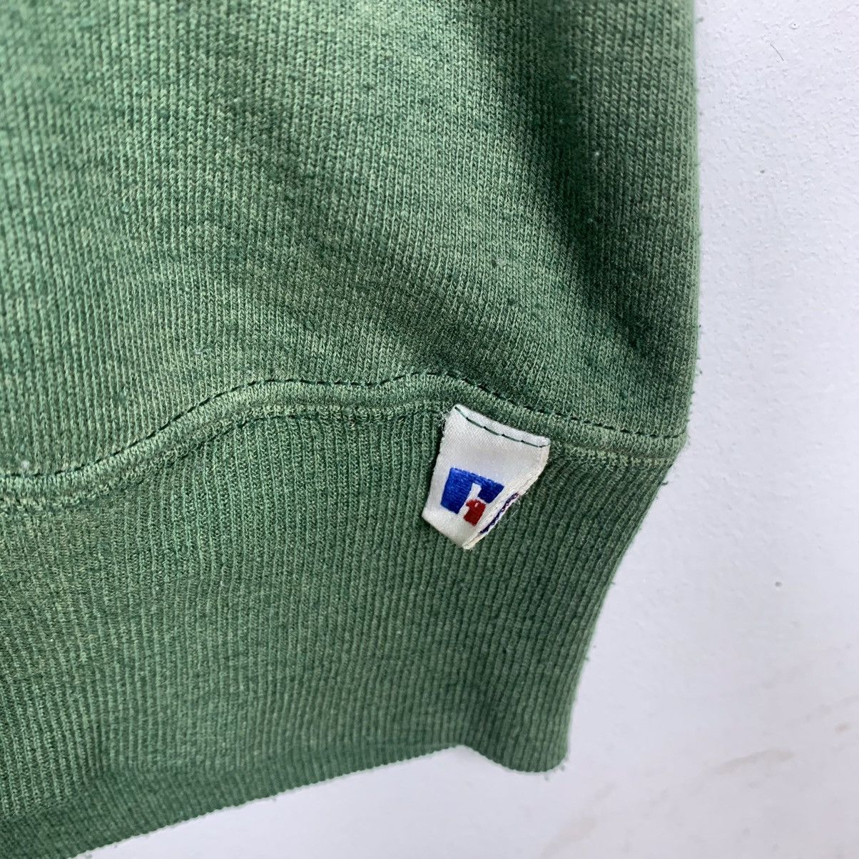 Russell Athletic Vintage ALVERNO COLLEGE sweatshirt by RUSSEL Size US M / EU 48-50 / 2 - 5 Thumbnail