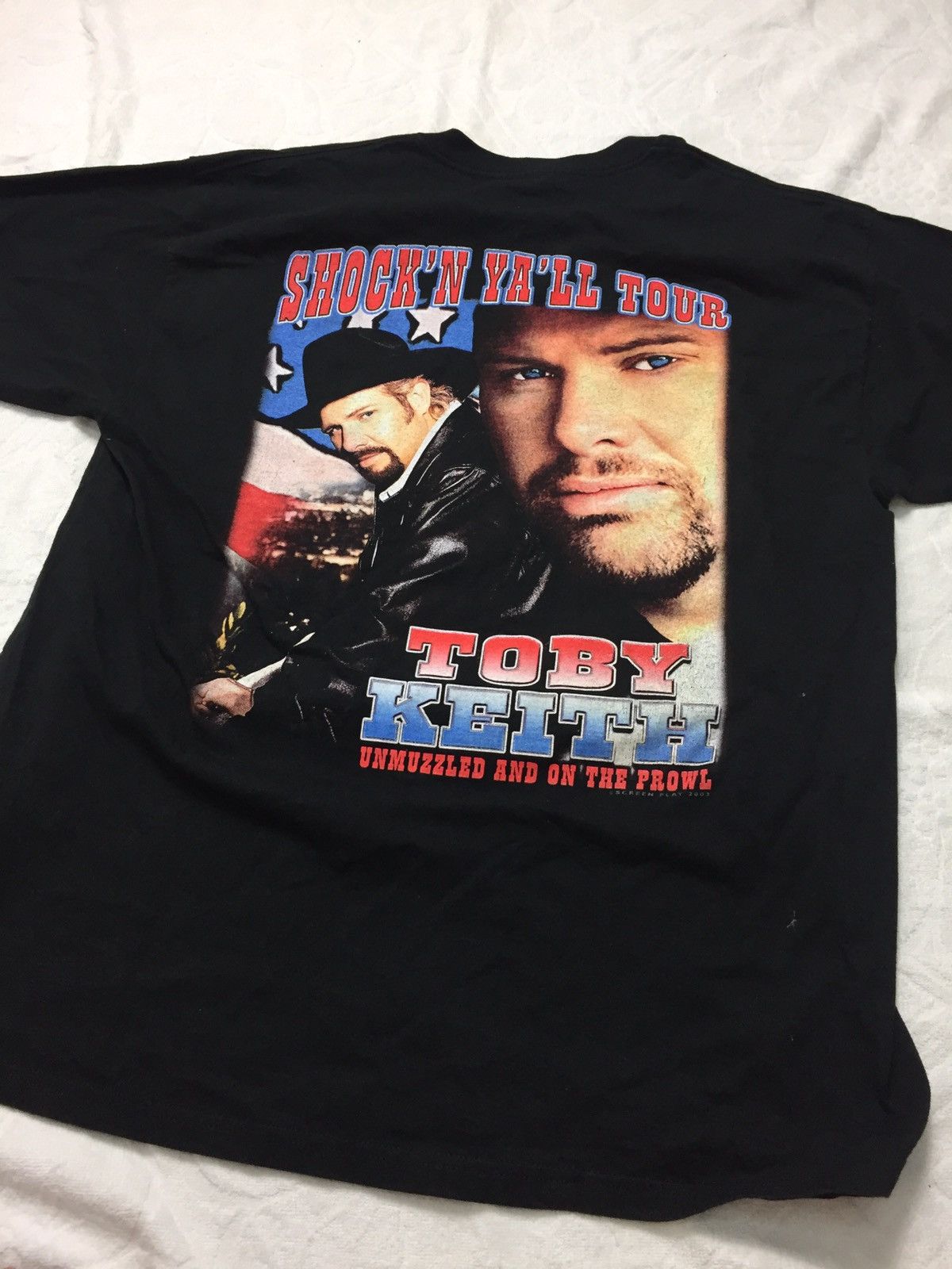 Band Tees Vintage 2003 Toby Keith “ Shock ‘ N Ya’ll “ Tour T-shirt Size US XL / EU 56 / 4 - 4 Thumbnail
