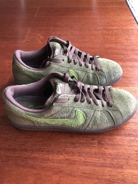 Oscar the grouch nike hot sale sb