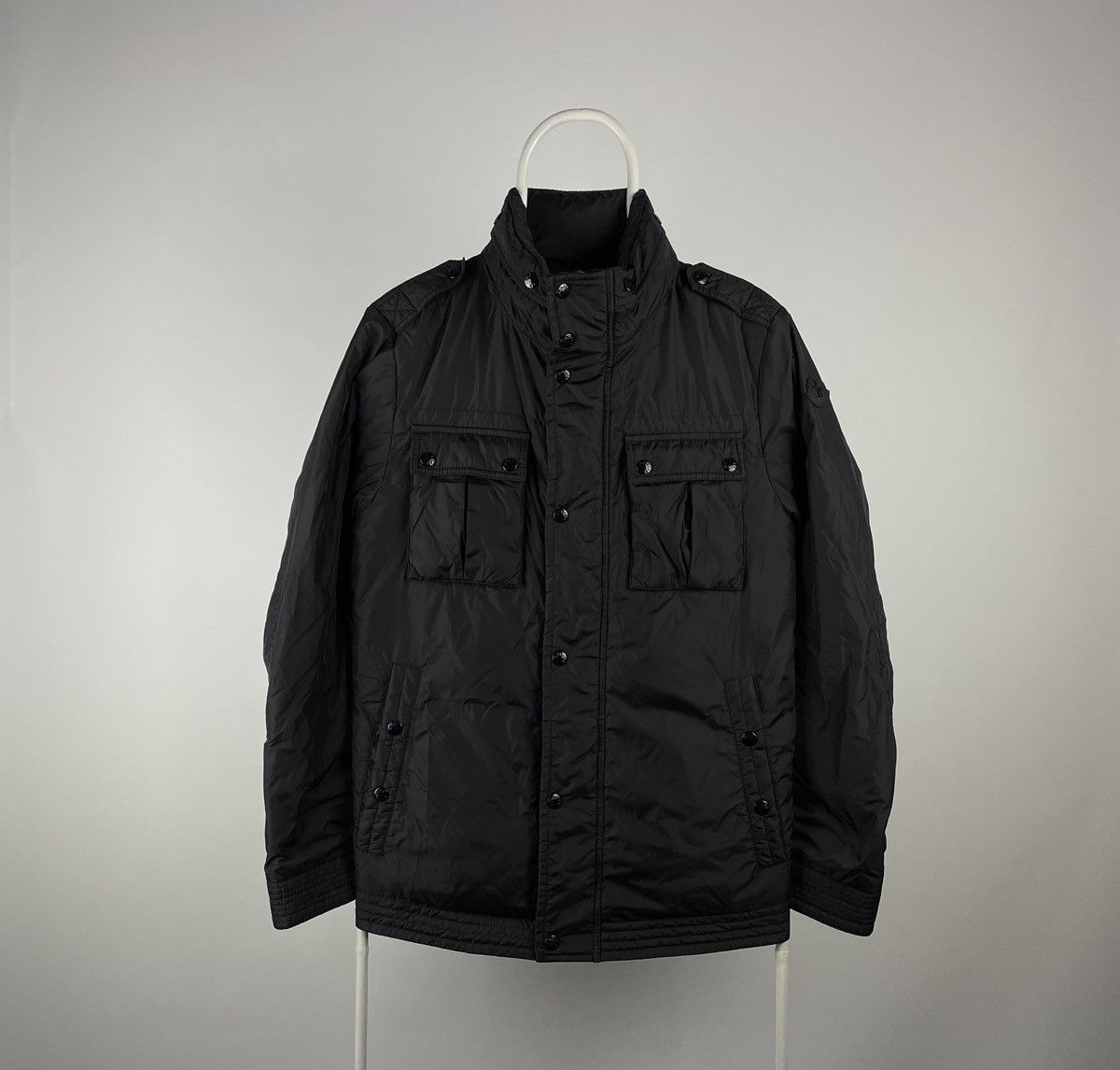Moncler Moncler down jacket luxury size Medium logo black puffer Size US M / EU 48-50 / 2 - 1 Thumbnail