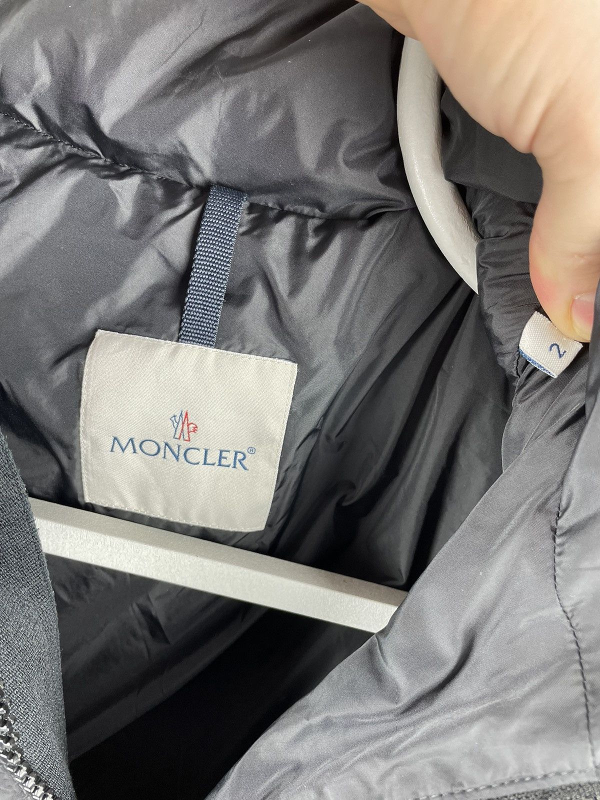 Moncler Moncler down jacket luxury size Medium logo black puffer Size US M / EU 48-50 / 2 - 4 Thumbnail