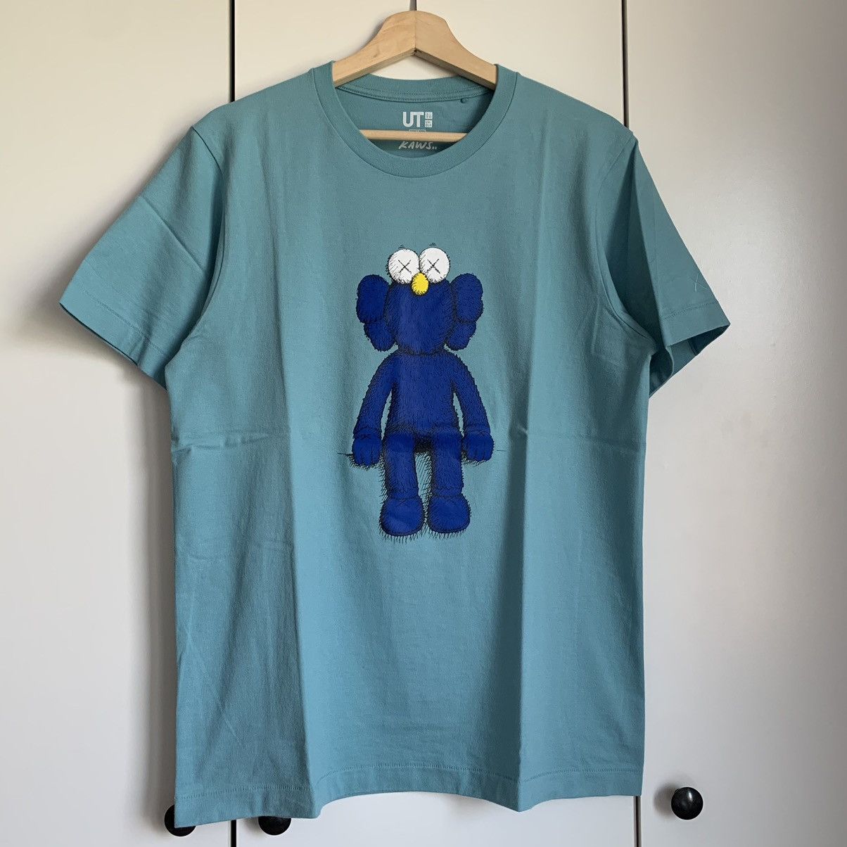 Uniqlo Uniqlo Kaws Blue BFF Tee | Grailed