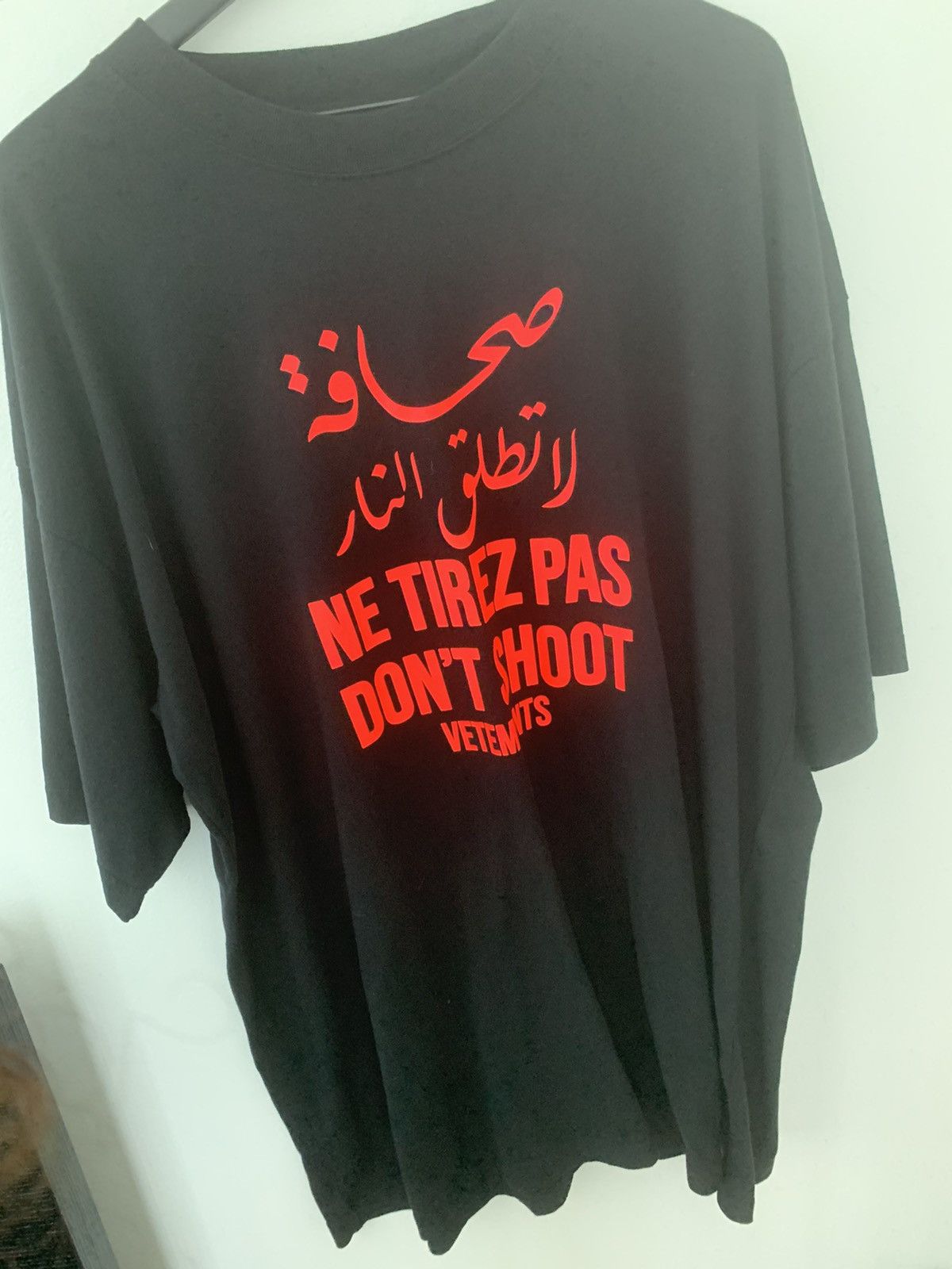 Vetements Vetements SS20 Don’t Shoot T-shirt Size US XS / EU 42 / 0 - 1 Thumbnail