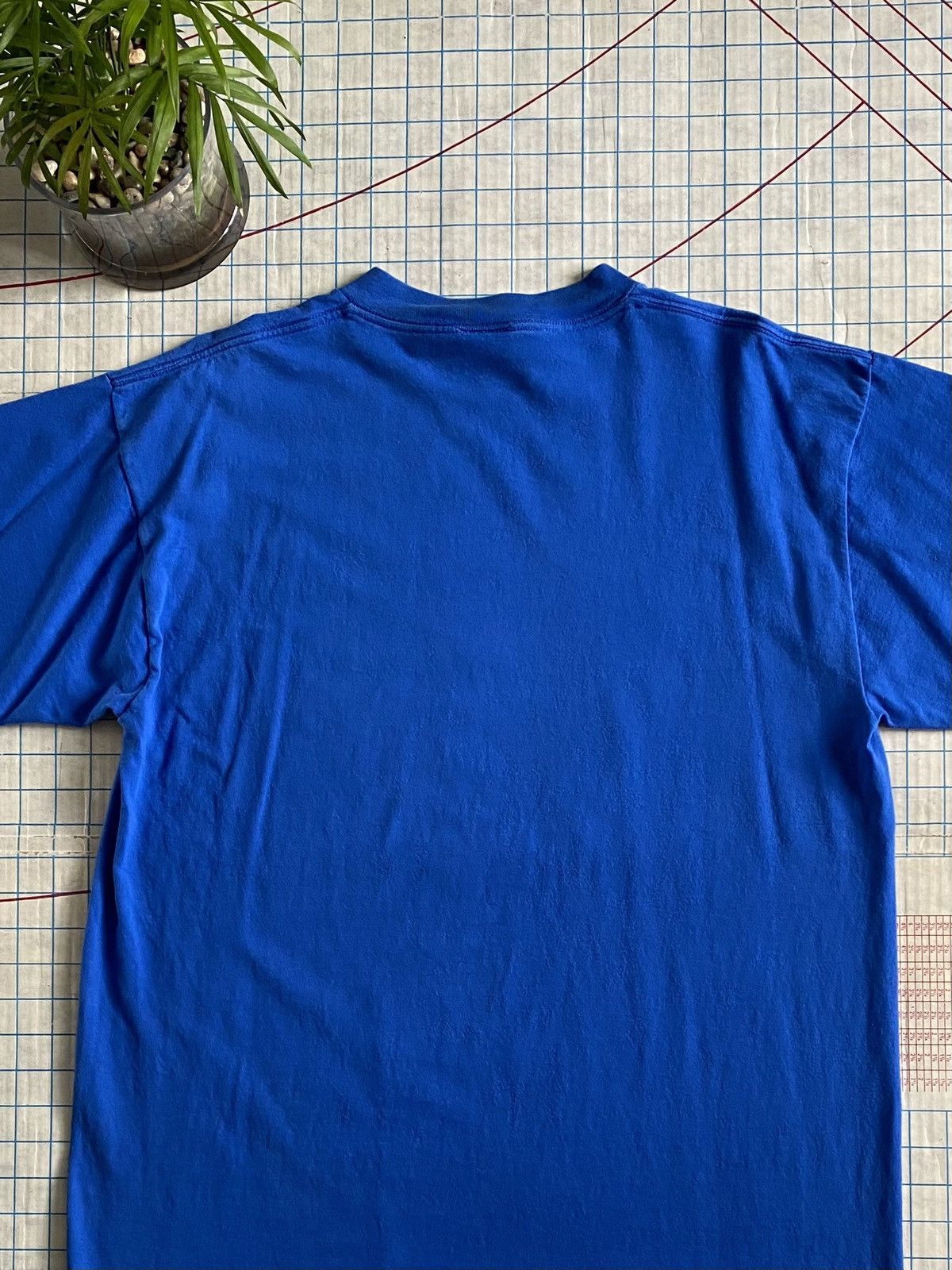 Vintage Vintage Dr Seuss Cat In The Hat Tee Size XL Blue Size US XL / EU 56 / 4 - 11 Thumbnail