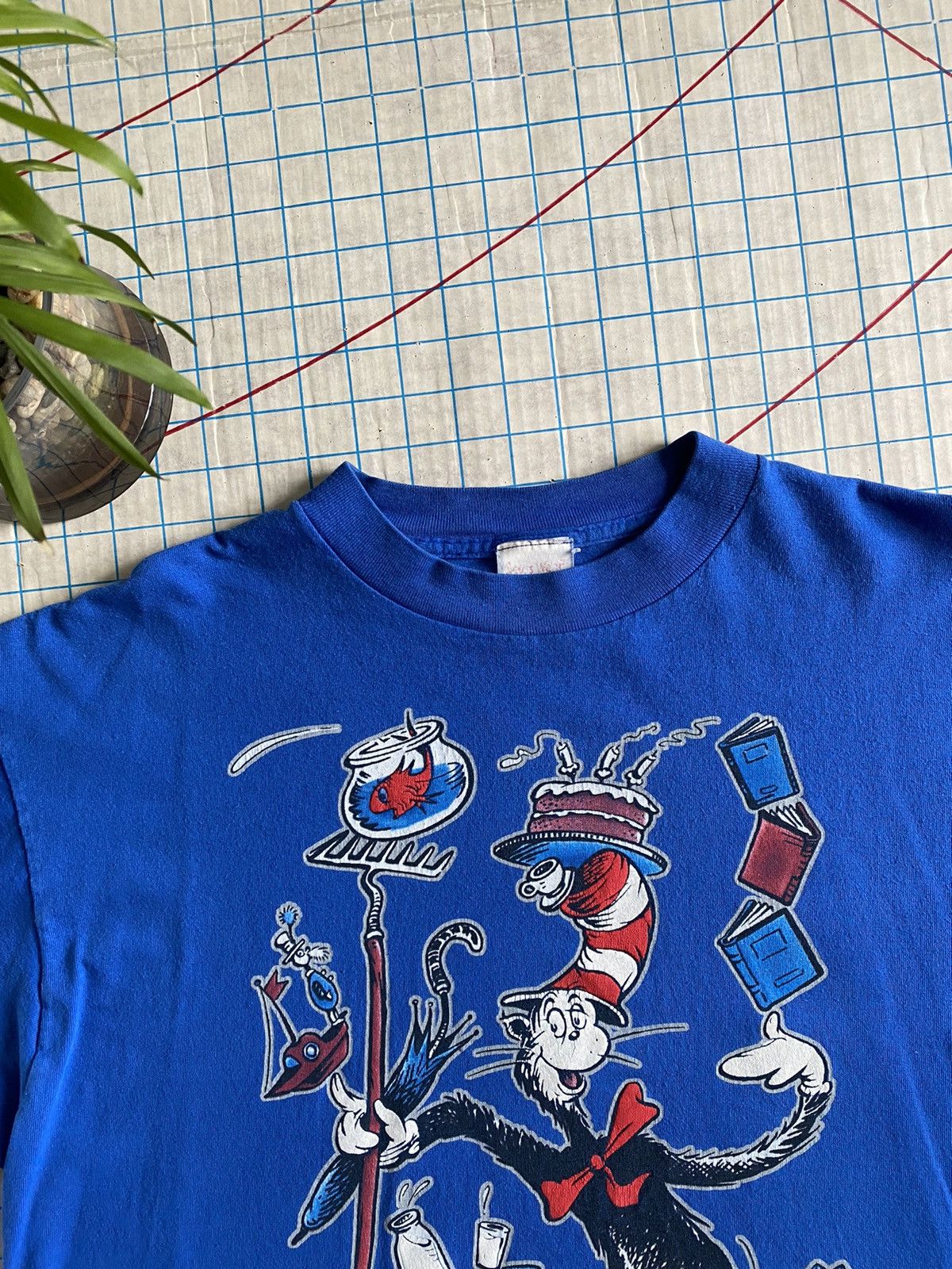 Vintage Vintage Dr Seuss Cat In The Hat Tee Size XL Blue Size US XL / EU 56 / 4 - 6 Thumbnail