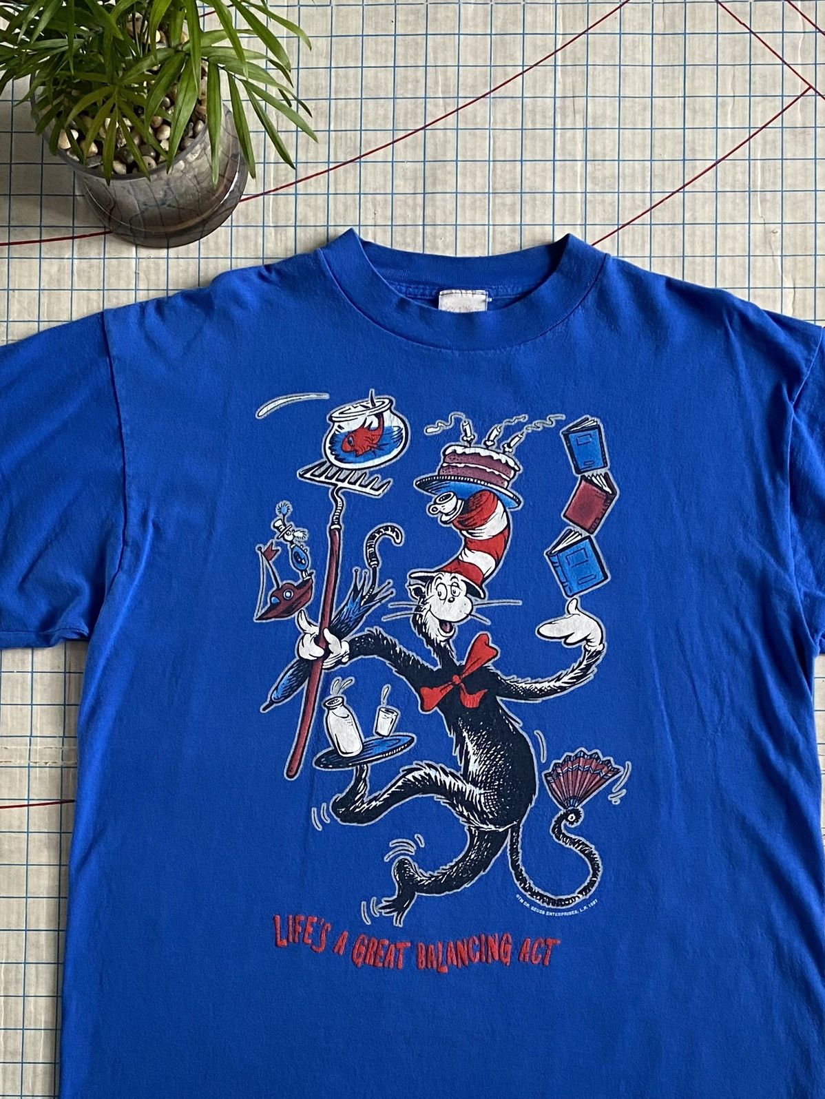 Vintage Vintage Dr Seuss Cat In The Hat Tee Size XL Blue Size US XL / EU 56 / 4 - 3 Thumbnail