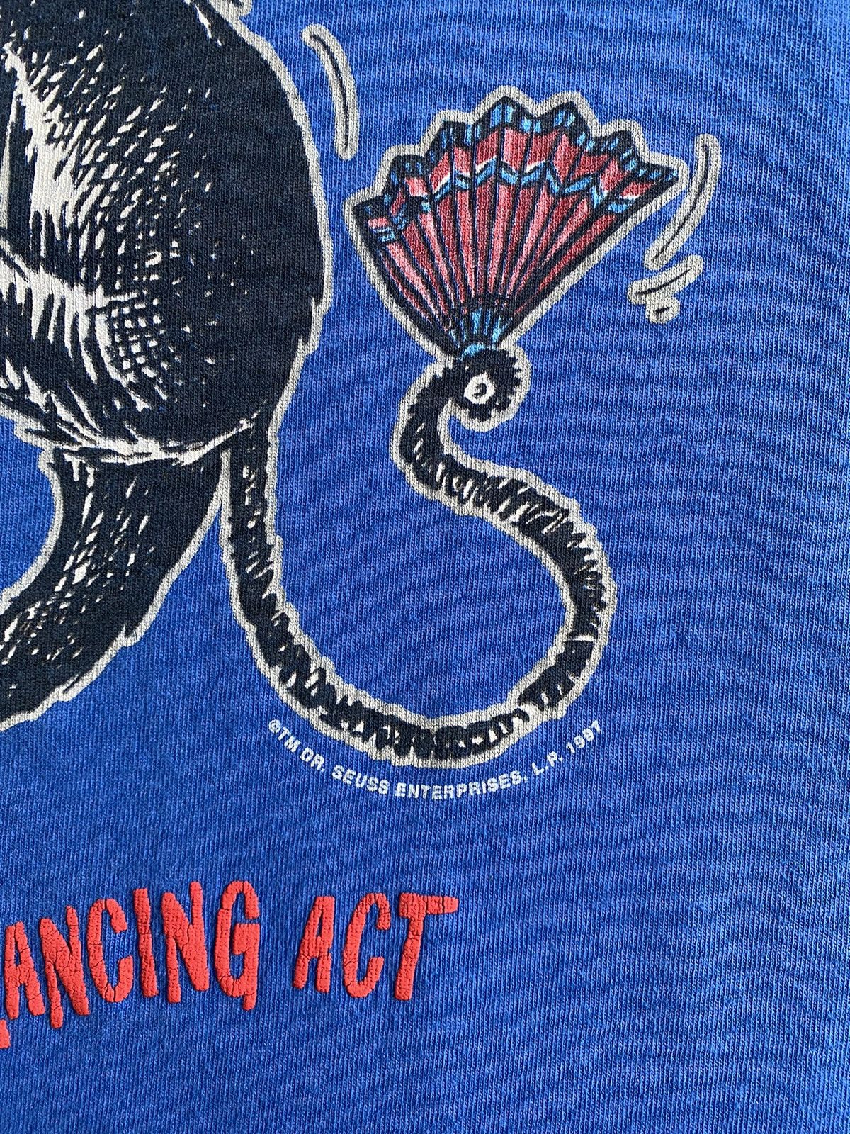 Vintage Vintage Dr Seuss Cat In The Hat Tee Size XL Blue Size US XL / EU 56 / 4 - 5 Thumbnail
