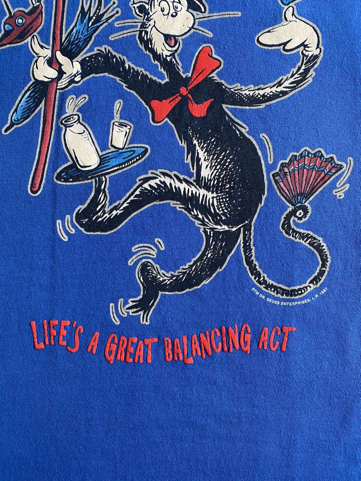 Vintage Vintage Dr Seuss Cat In The Hat Tee Size XL Blue Size US XL / EU 56 / 4 - 4 Thumbnail