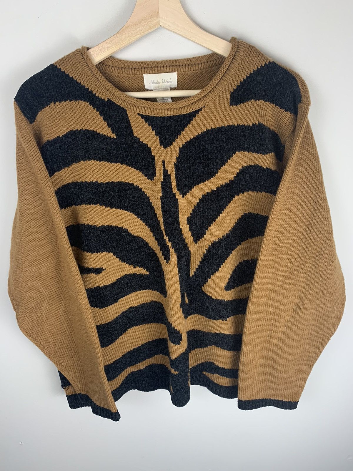 Vintage Vintage Tiger Stripe Knit Sweater Size US M / EU 48-50 / 2 - 1 Thumbnail