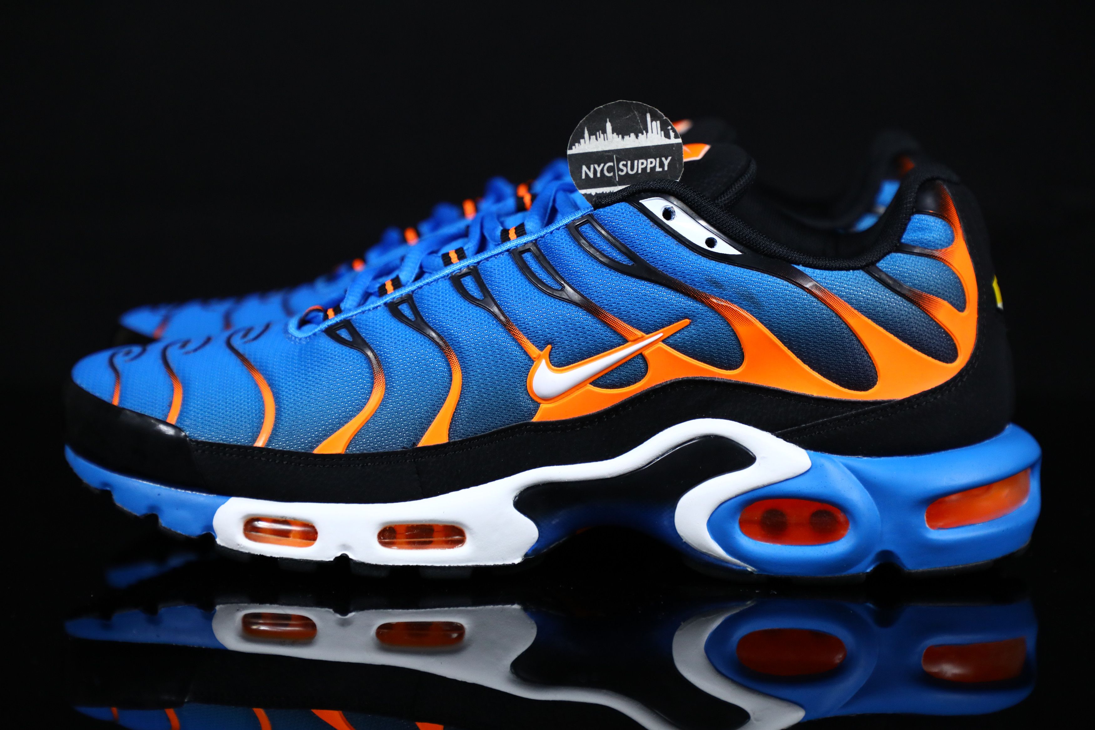 Air max best sale plus hot wheels