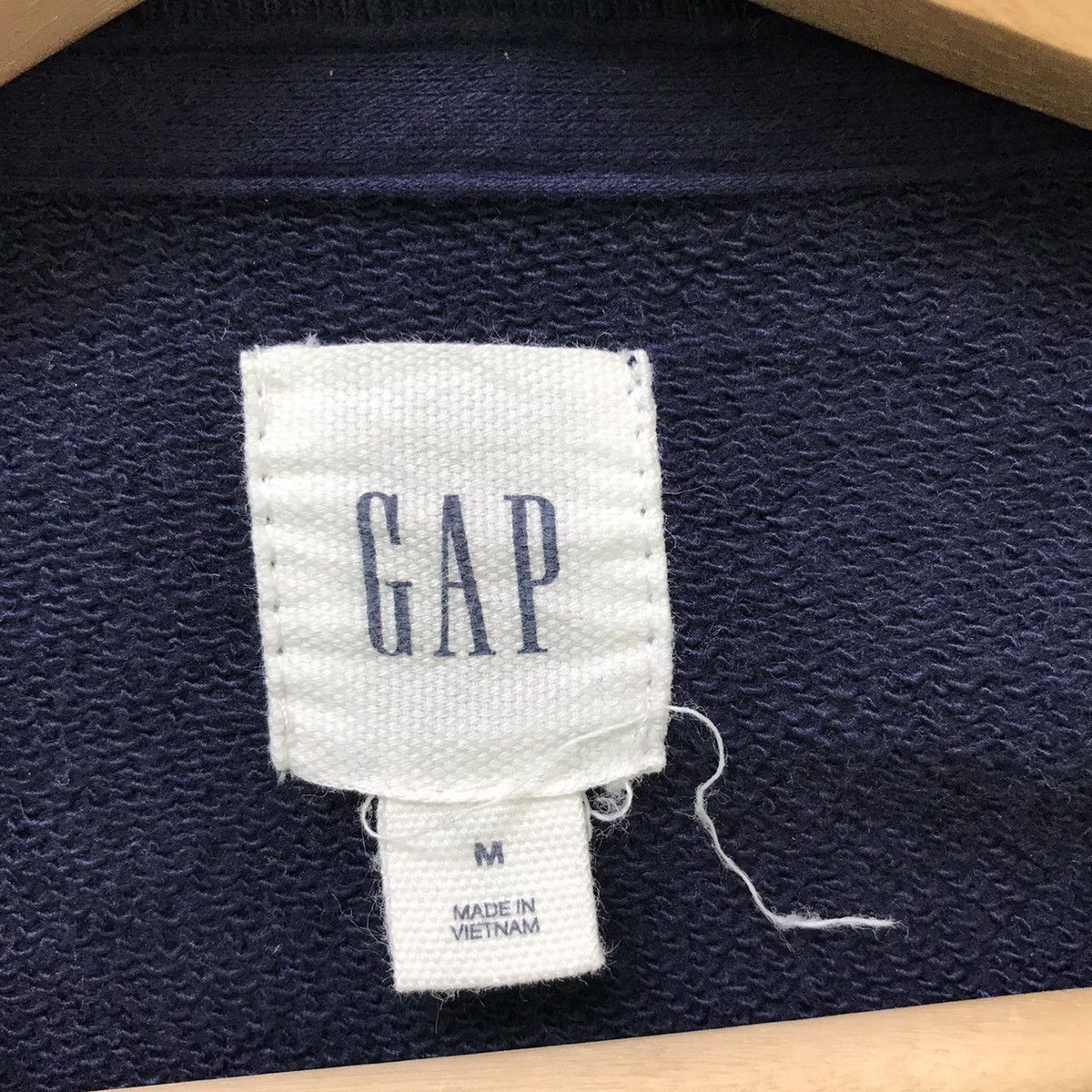 Gap GAP Embroidery Crewneck Sweatshirt Size M Size US M / EU 48-50 / 2 - 7 Thumbnail