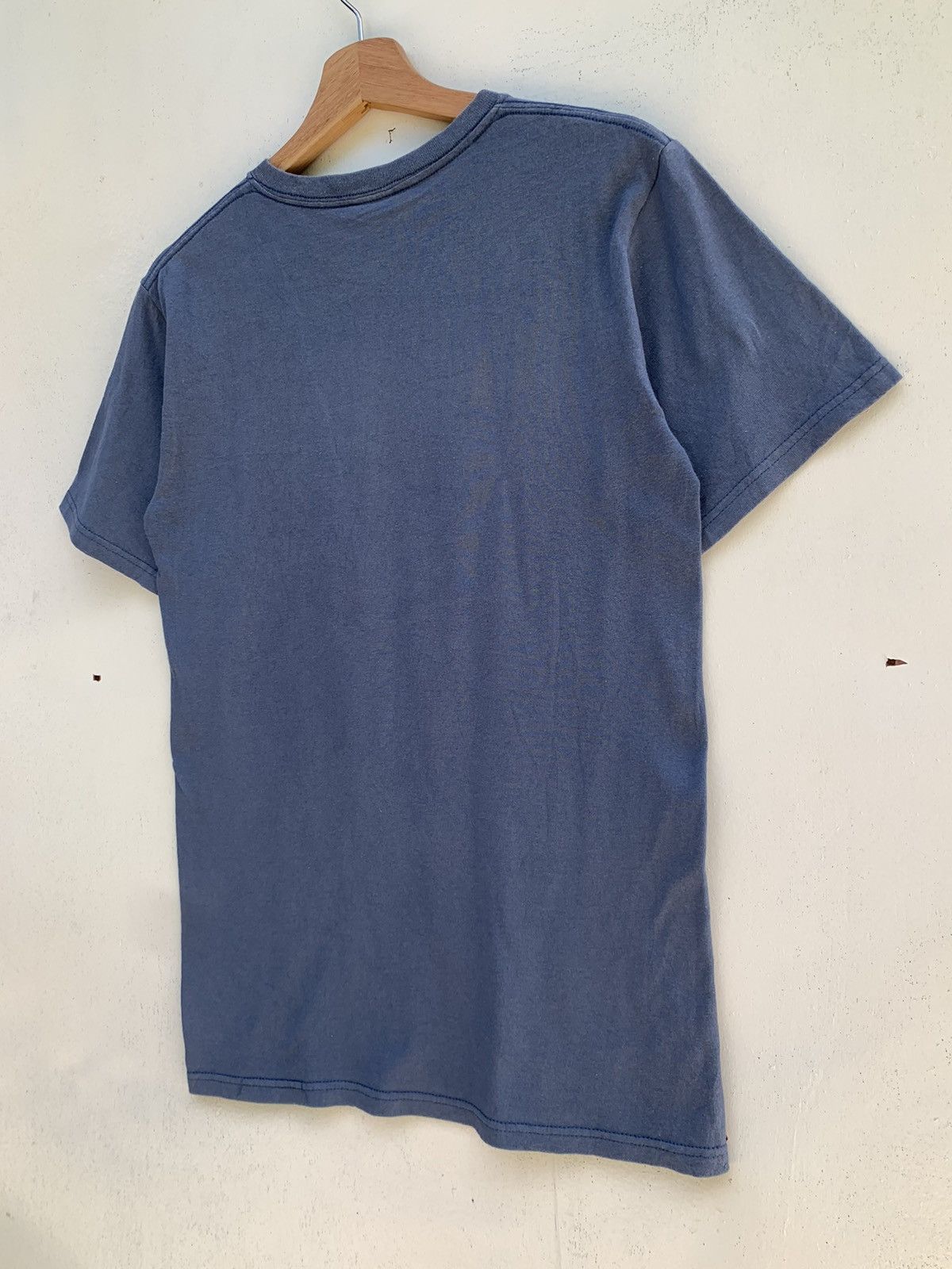 Vintage Vintage 90s CNN The World News Leader Tshirt Size US S / EU 44-46 / 1 - 11 Thumbnail