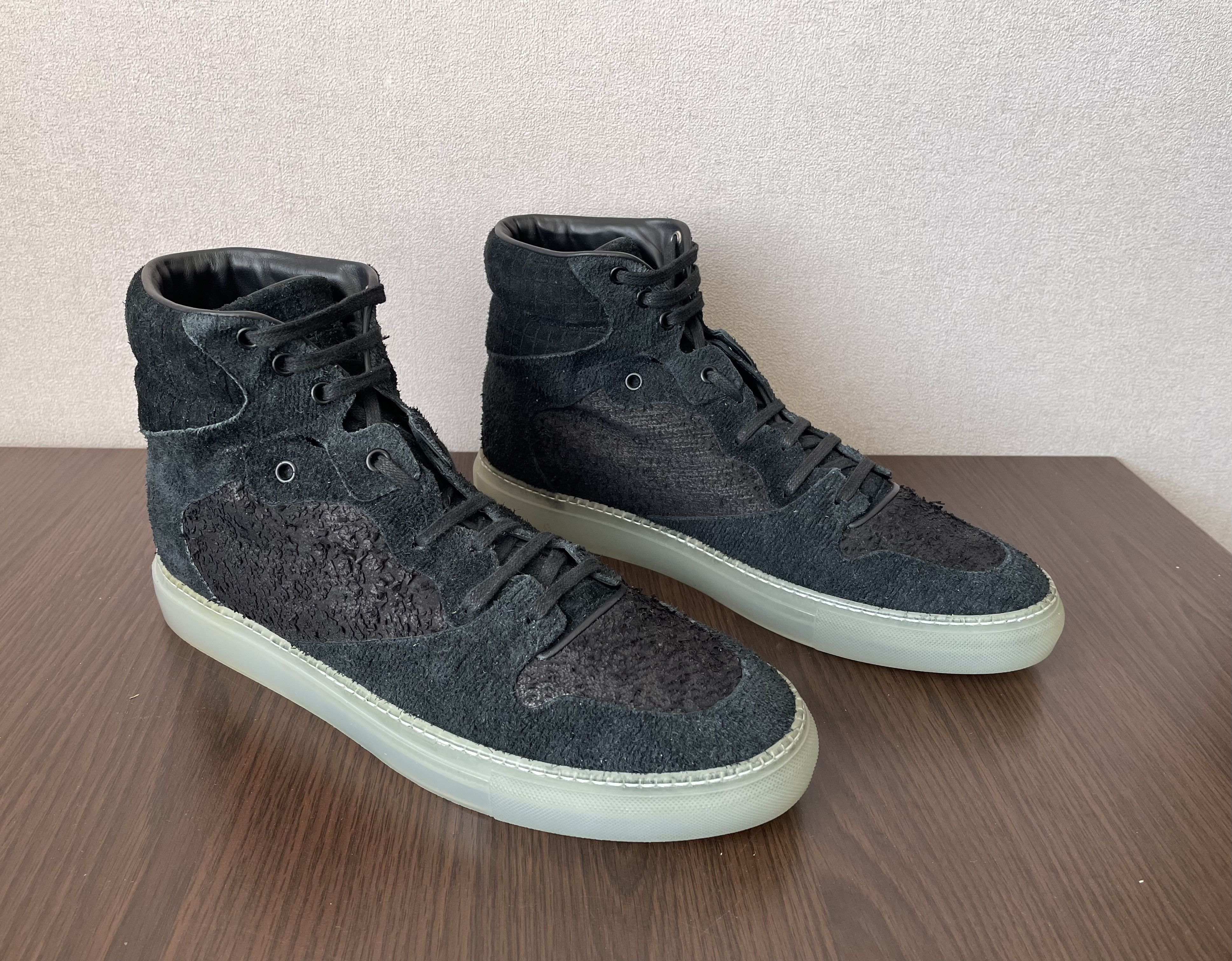 Balenciaga Corduroy Distressed Sneakers Size US 11 / EU 44 - 1 Thumbnail