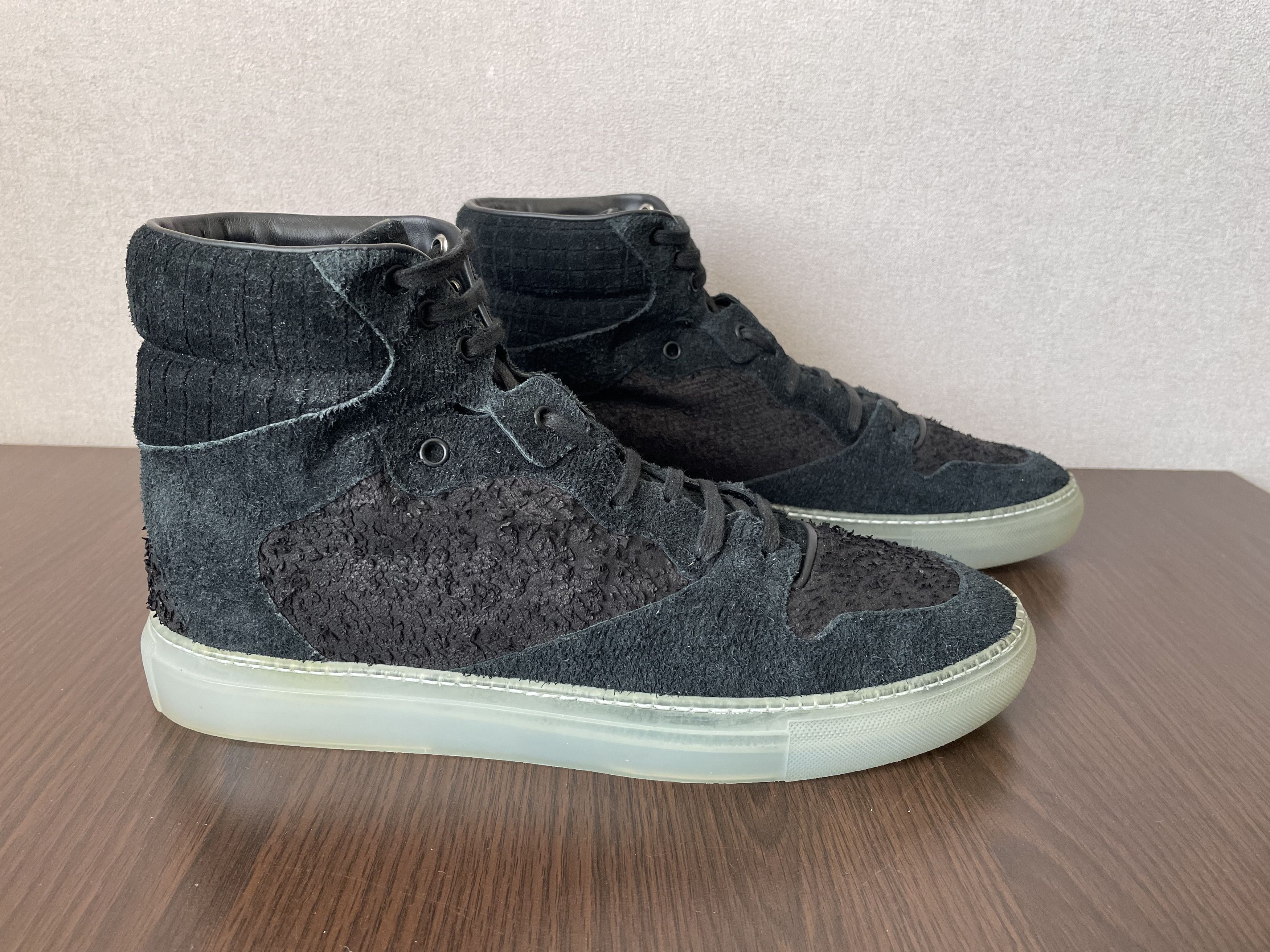 Balenciaga Corduroy Distressed Sneakers Size US 11 / EU 44 - 2 Thumbnail