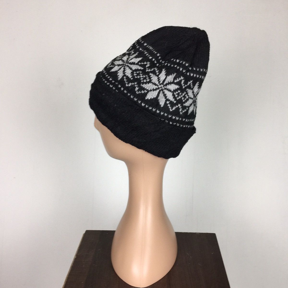 Native Vintage Beanie Hat Navajo Snowcap Size ONE SIZE - 1 Thumbnail