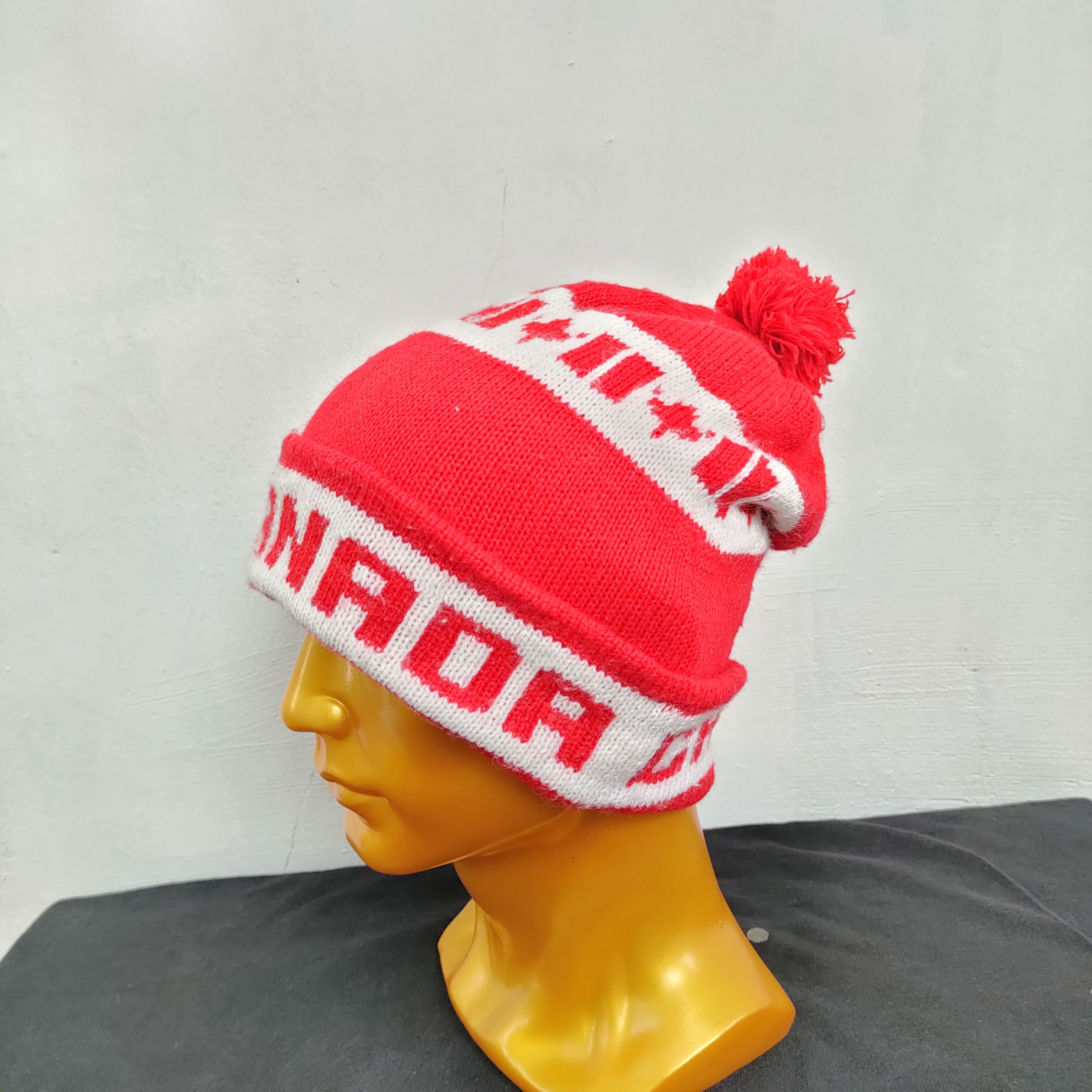 Other 💥 BESTOFFER 💥 CANADA BEANIE HAT Size ONE SIZE - 1 Thumbnail