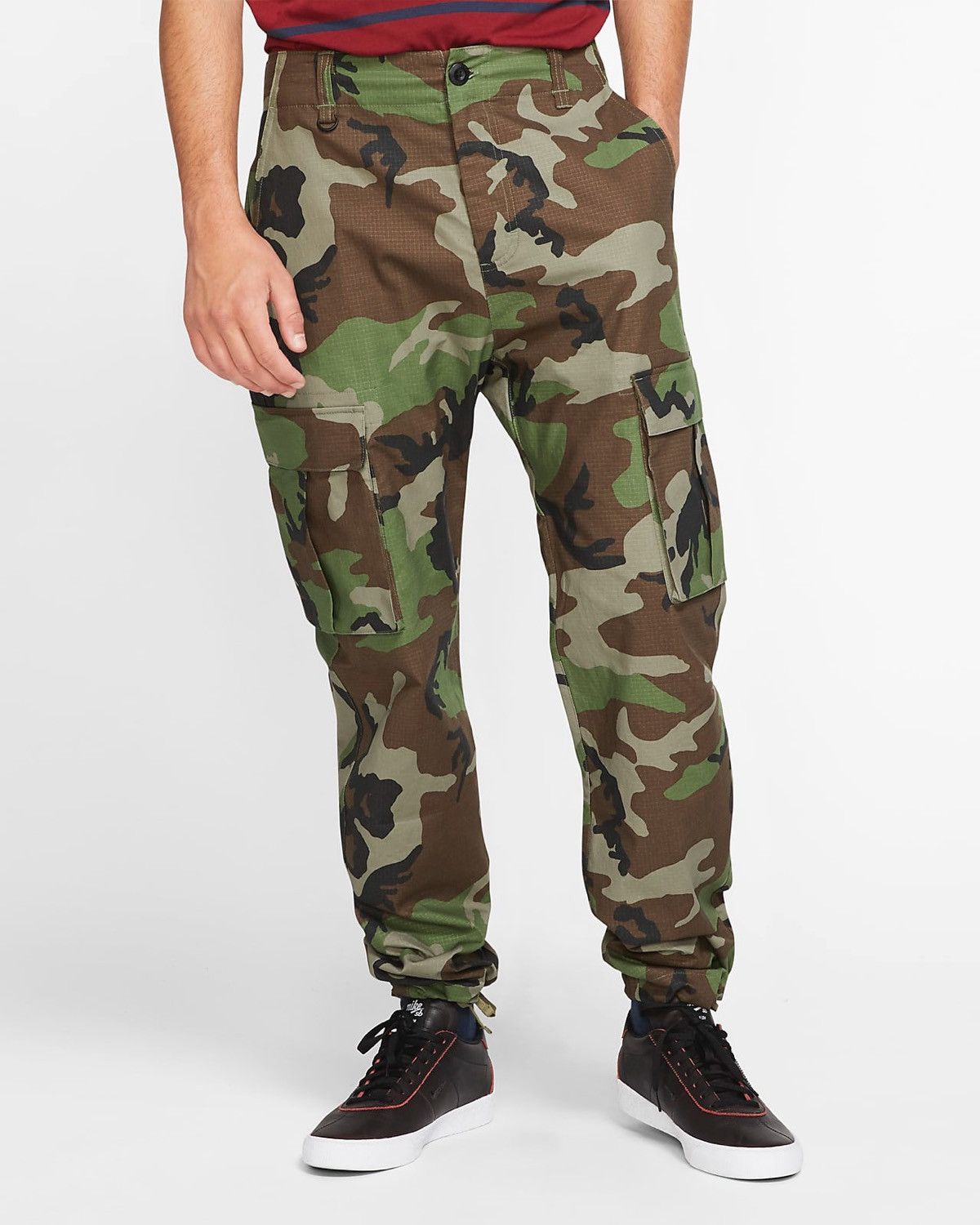 Camo nike pants online