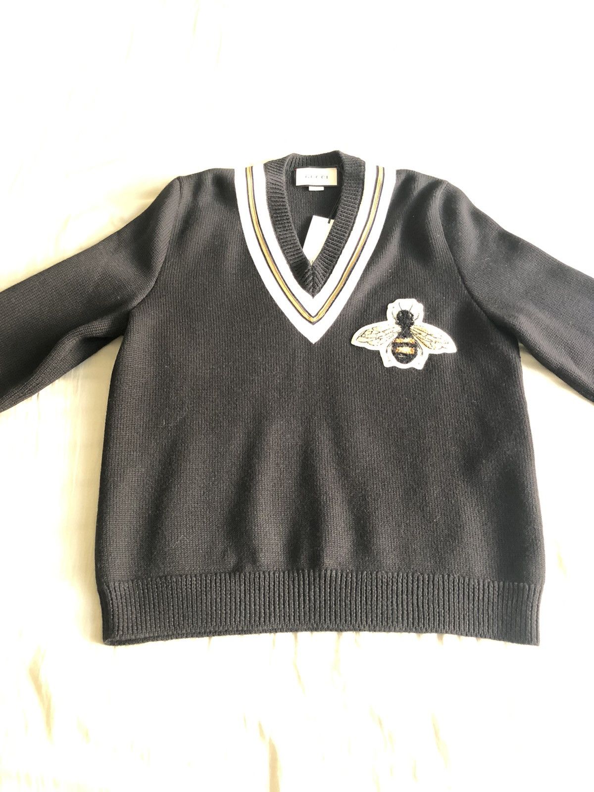 Gucci wool sweater with bee outlet appliqué