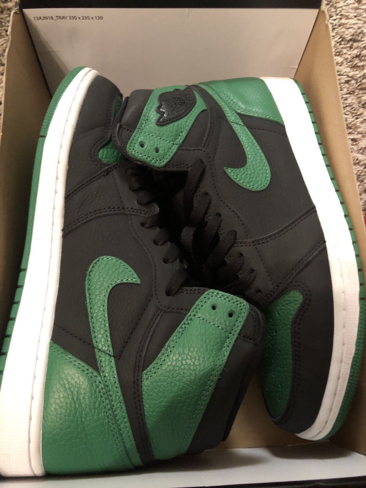 pine green jordan 1 high top
