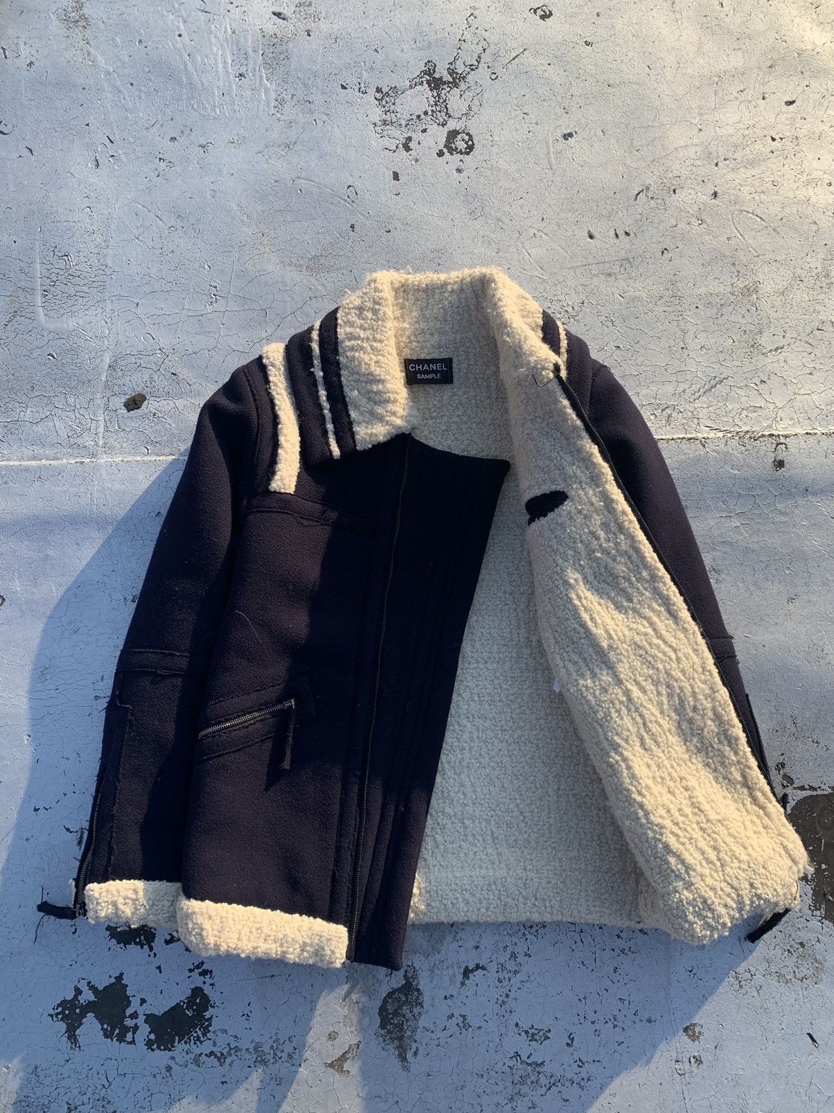 Chanel Autumn/Winter 2011 Chanel Sample Wool Jacket Size US M / EU 48-50 / 2 - 8 Thumbnail
