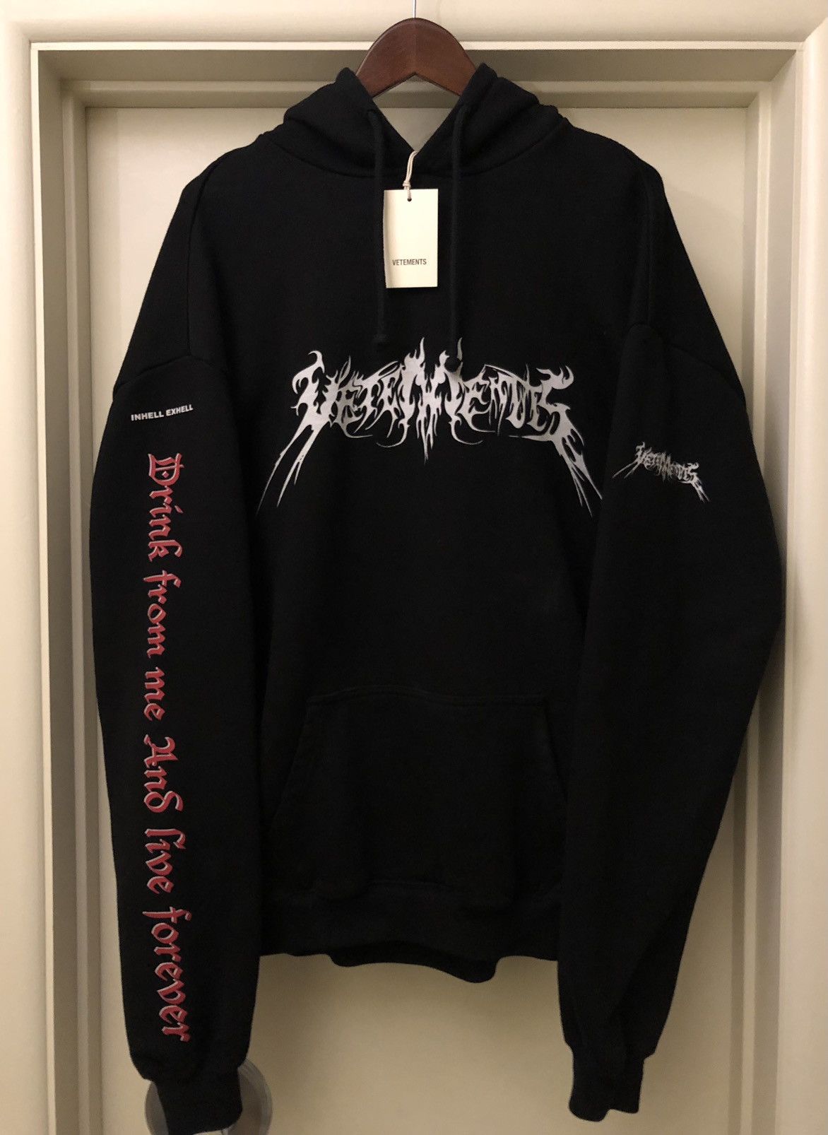 Vetements VETEMENTS Total Fucking Darkness TFD Hoodie – Black