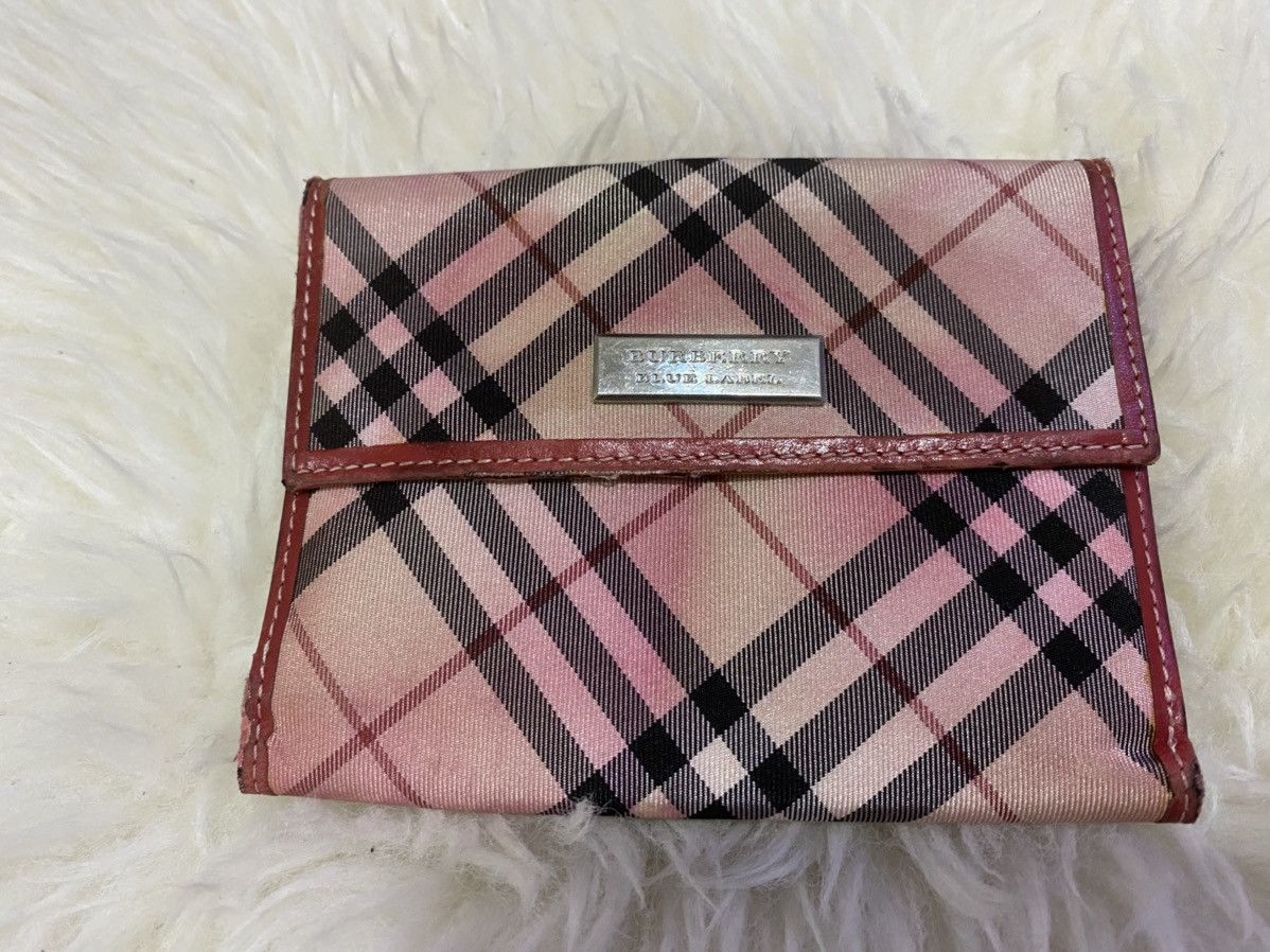 Burberry Authentic Burberry Label Pink Edition Wallet | Grailed