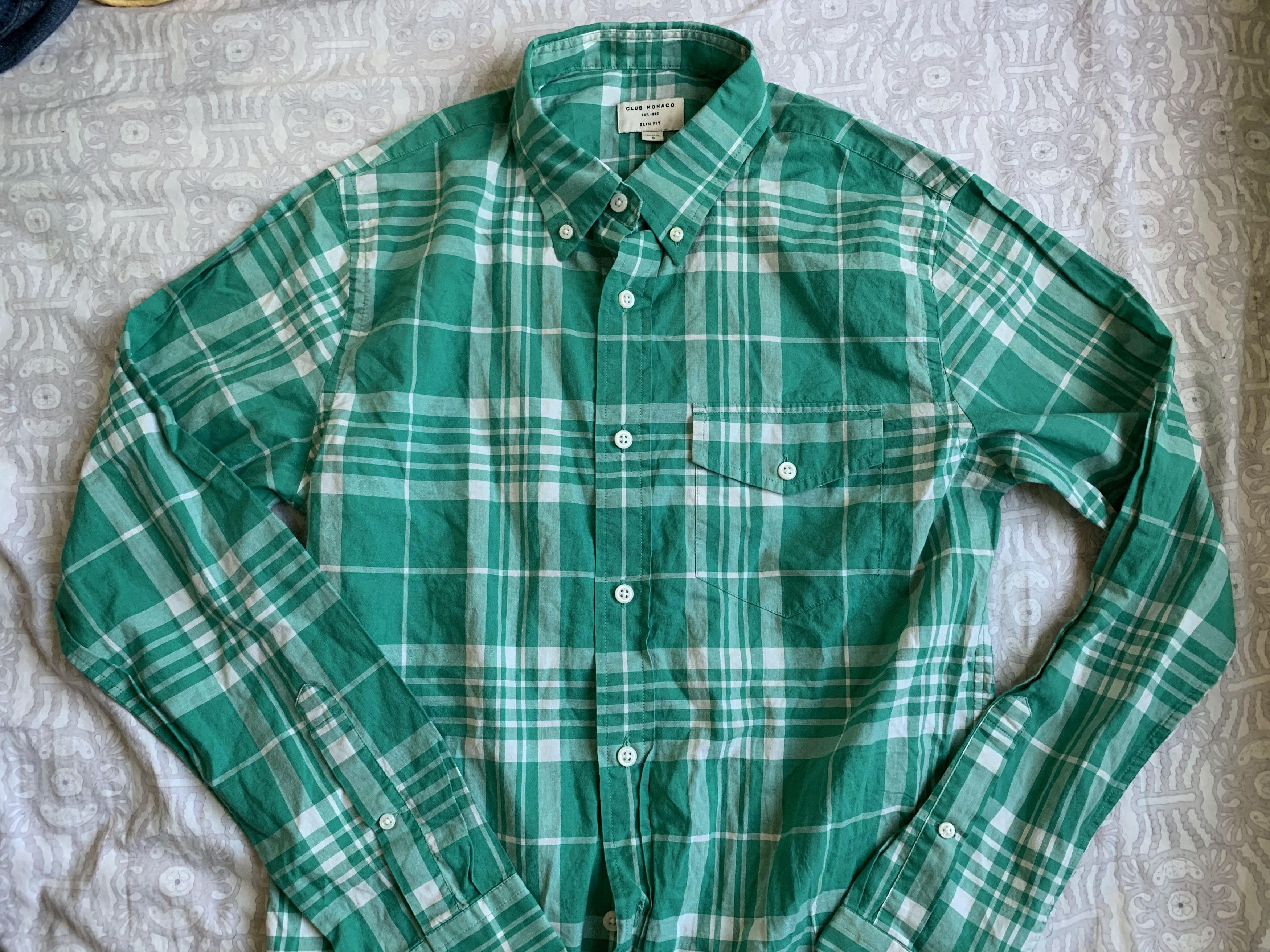Club Monaco Club Monaco button up shirt in plaid small slim fit $89.50 Size US S / EU 44-46 / 1 - 1 Thumbnail