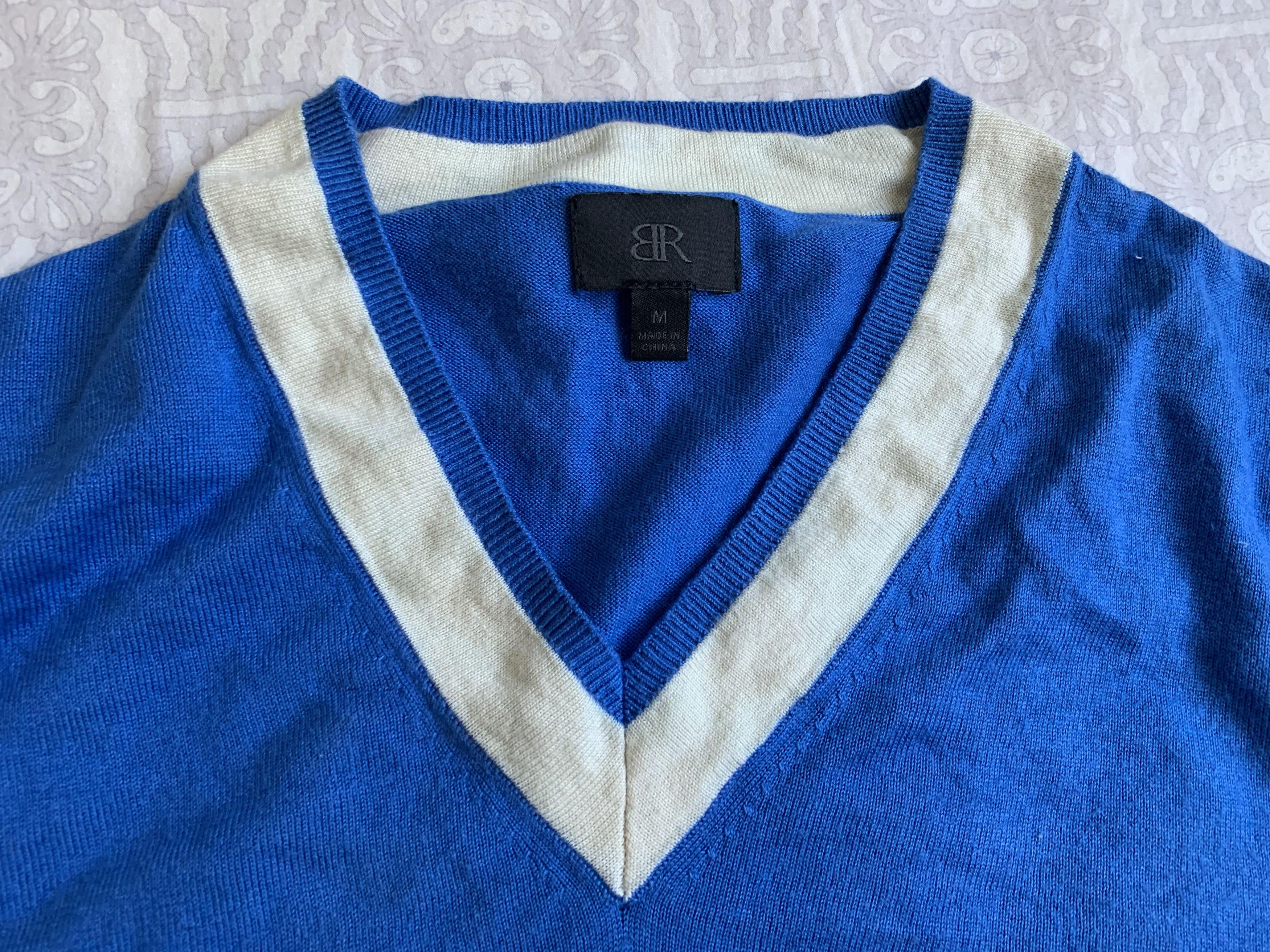 Banana Republic Banana Republic Monogram V-neck Sweater medium Size US M / EU 48-50 / 2 - 2 Thumbnail
