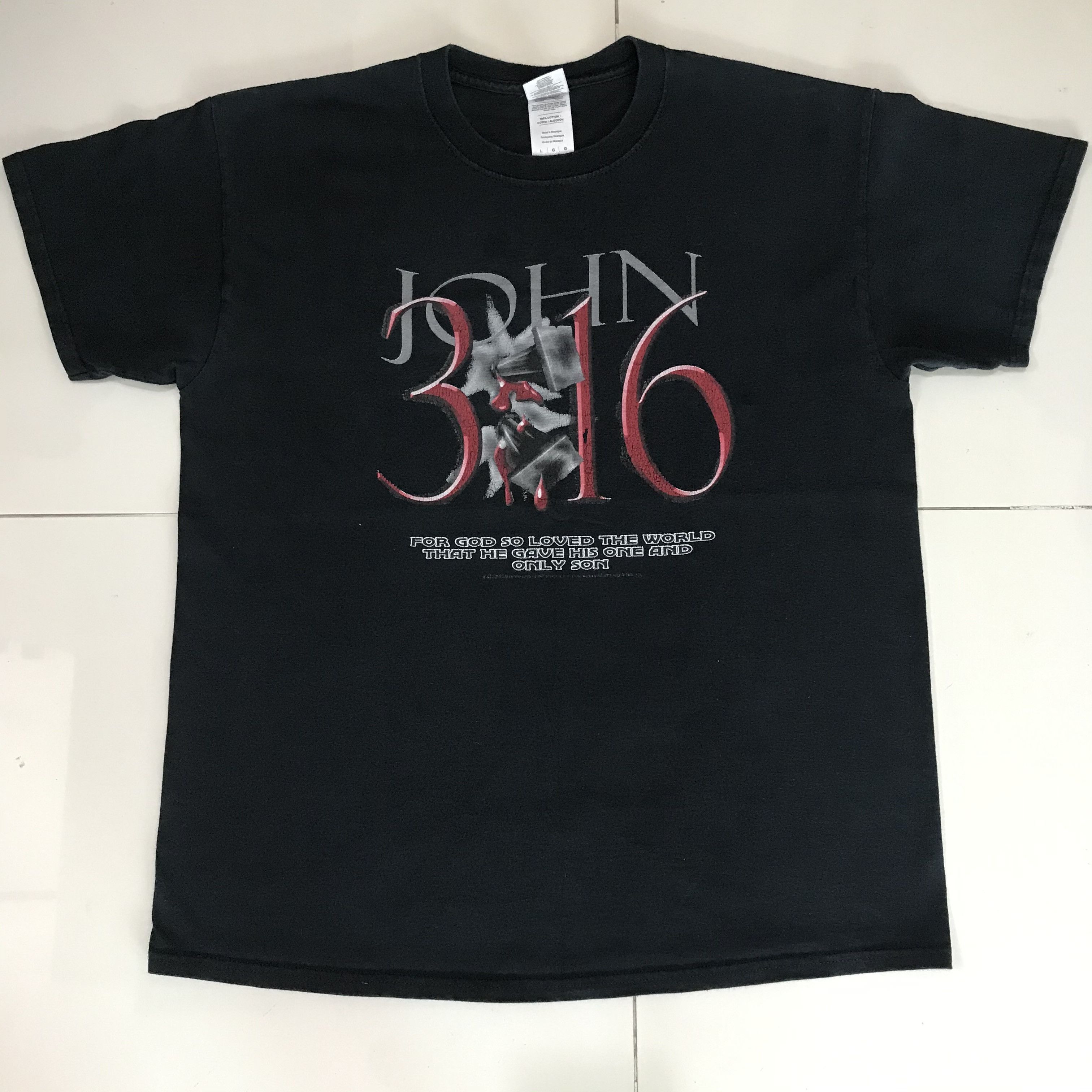 Vintage Vintage Y2K JOHN 3:16 JESUS GOD BIBLE HOLY Tee Size US L / EU 52-54 / 3 - 2 Thumbnail