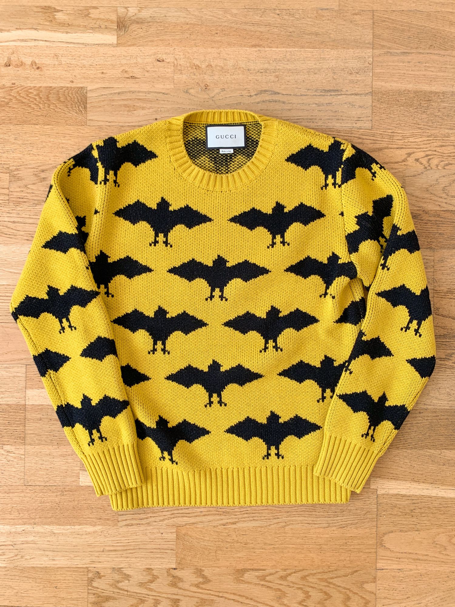 Gucci bat cheap sweater