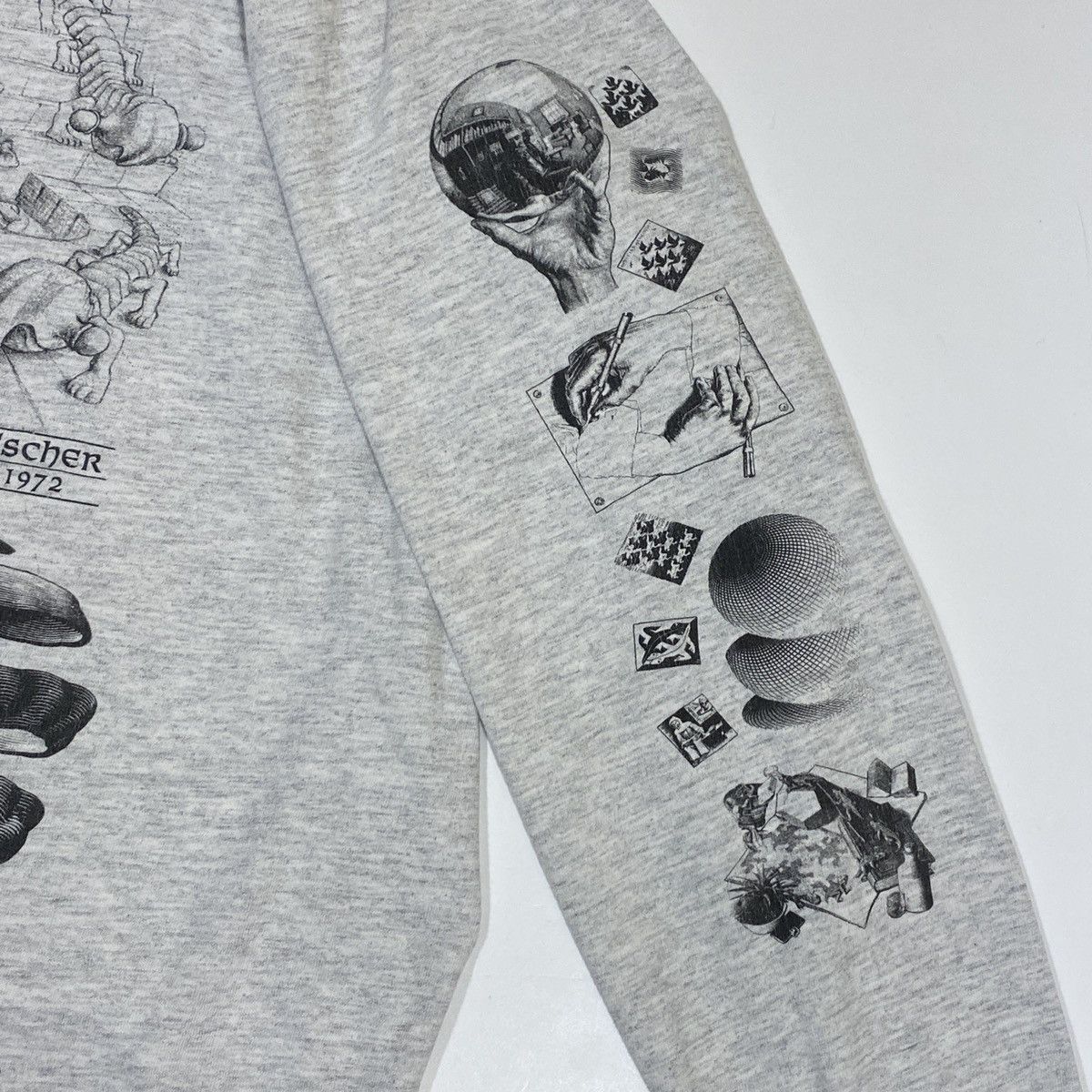 Vintage 91’ MC Escher Long Sleeve Tee Size US L / EU 52-54 / 3 - 3 Thumbnail