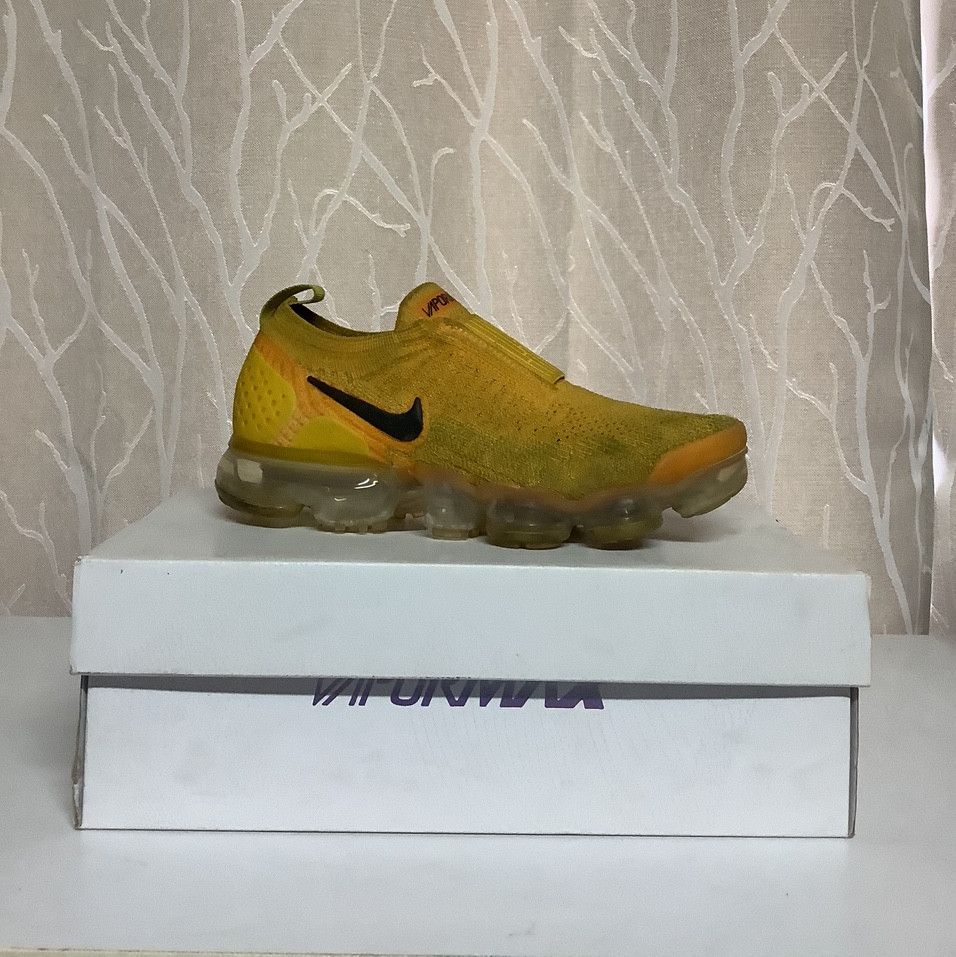 Nike Air VaporMax Moc University Gold (W)