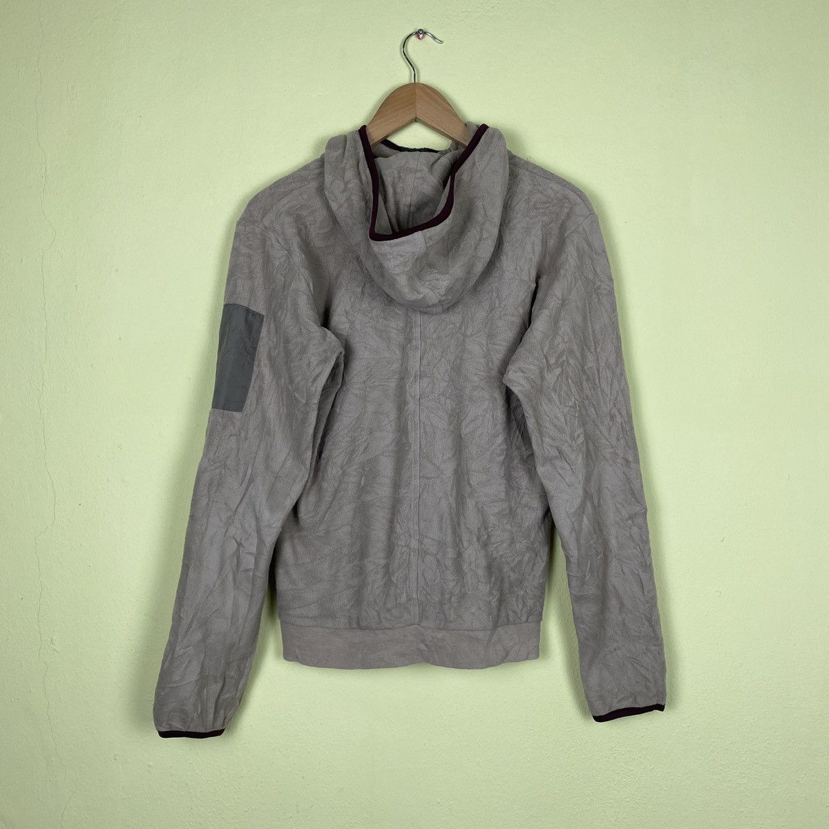Undercover × Uniqlo Uniqlo Undercover Zip Up Hoodie Size US S / EU 44-46 / 1 - 2 Thumbnail