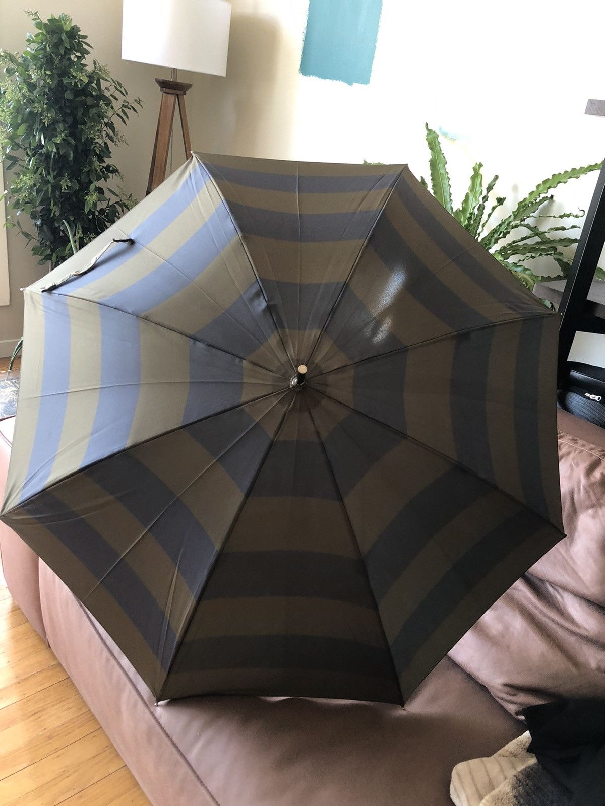 Burberry Prorsum Burberry Prorsum 18k gold plated studded umbrella Size ONE SIZE - 6 Thumbnail