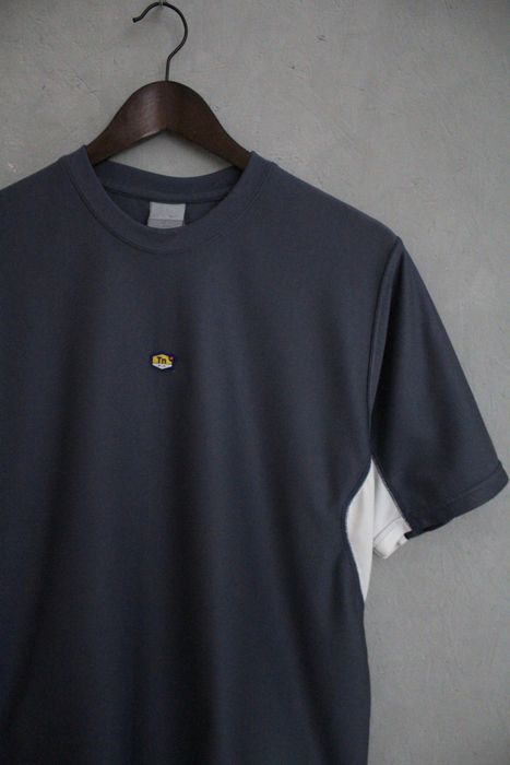 Nike tuned t outlet shirt