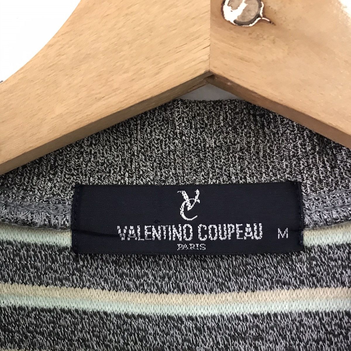 Designer × Valentino × Vintage Valentino Coupeau Button Up Crewneck Sweatshirt Size M Size US M / EU 48-50 / 2 - 8 Thumbnail