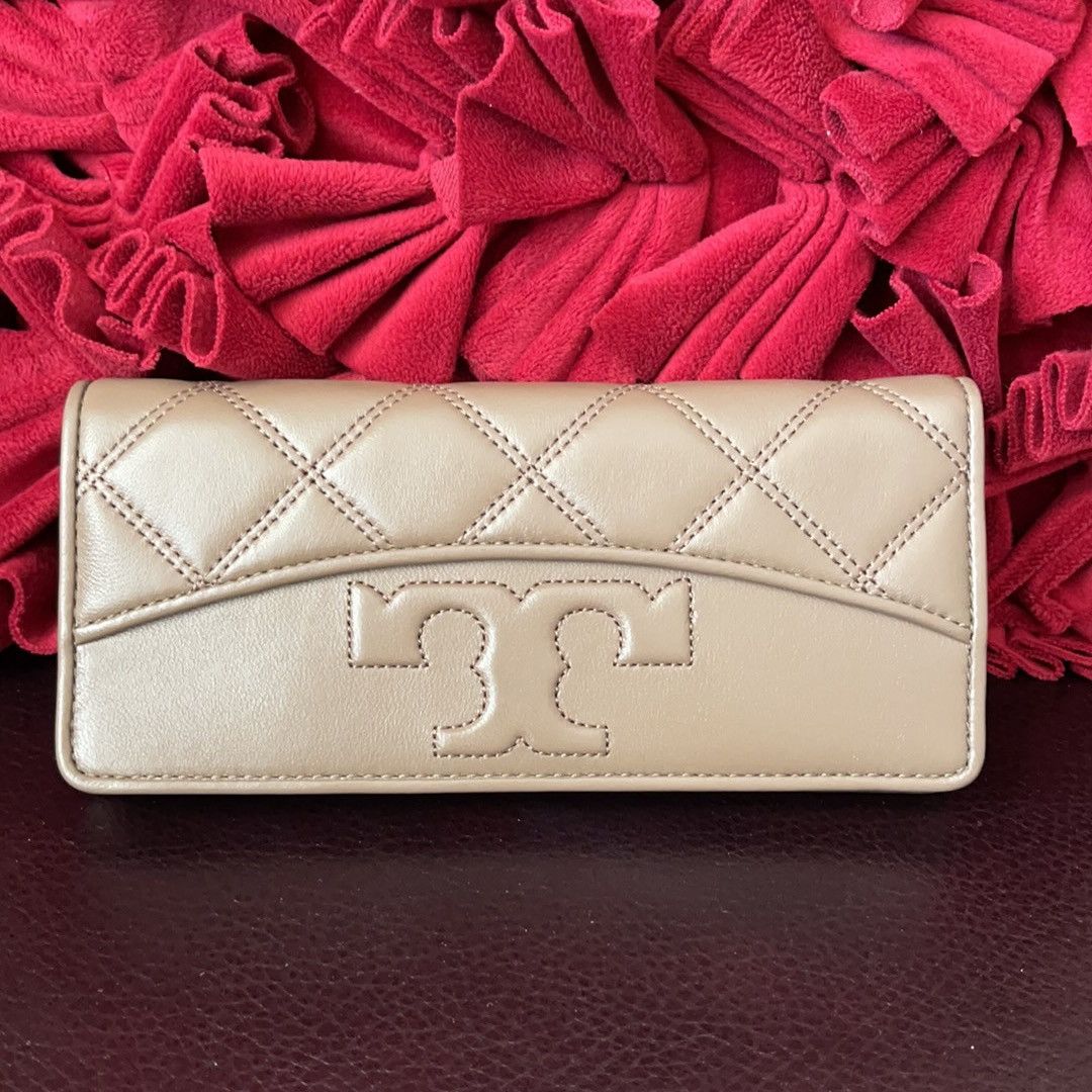 Tory Burch Savannah Slim Envelope Wallet outlet NWT