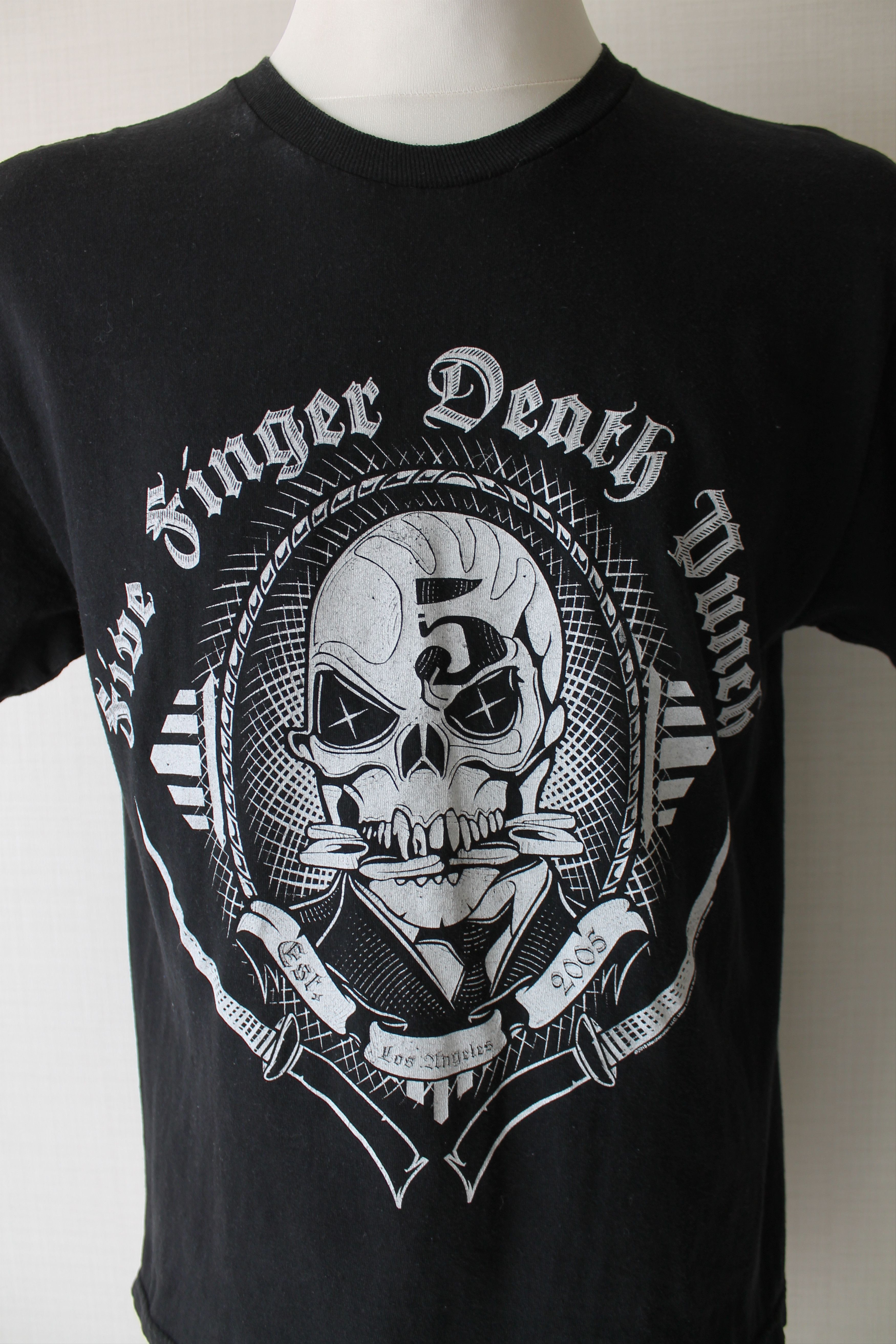 Band Tees Five Finger Death Punch Vintage Band Tees Size L Size US L / EU 52-54 / 3 - 9 Thumbnail