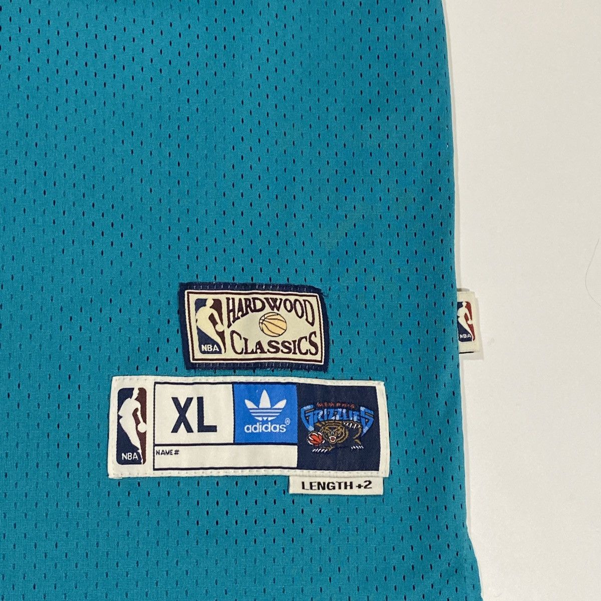 Vintage Vintage NBA Grizzlies Mike Bibby Jersey Size US XL / EU 56 / 4 - 2 Preview
