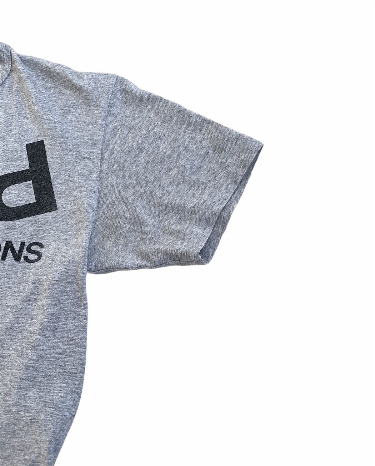Comme des Garcons × Comme des Garcons PLAY 🔥Play Comme des Garcons Heart Logo T-shirt/CDG Print T-shirt Size US S / EU 44-46 / 1 - 6 Thumbnail