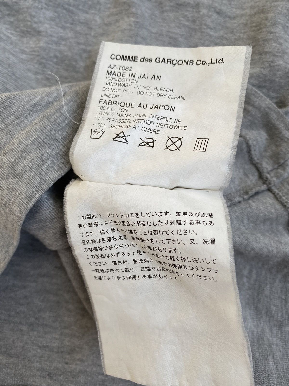 Comme des Garcons × Comme des Garcons PLAY 🔥Play Comme des Garcons Heart Logo T-shirt/CDG Print T-shirt Size US S / EU 44-46 / 1 - 19 Thumbnail