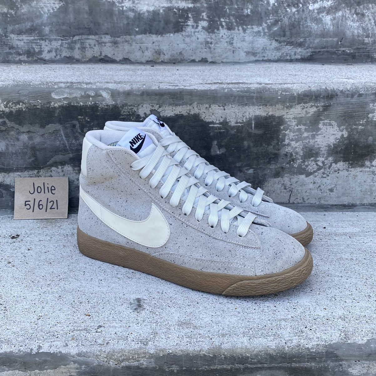 Nike blazer off white gum hotsell