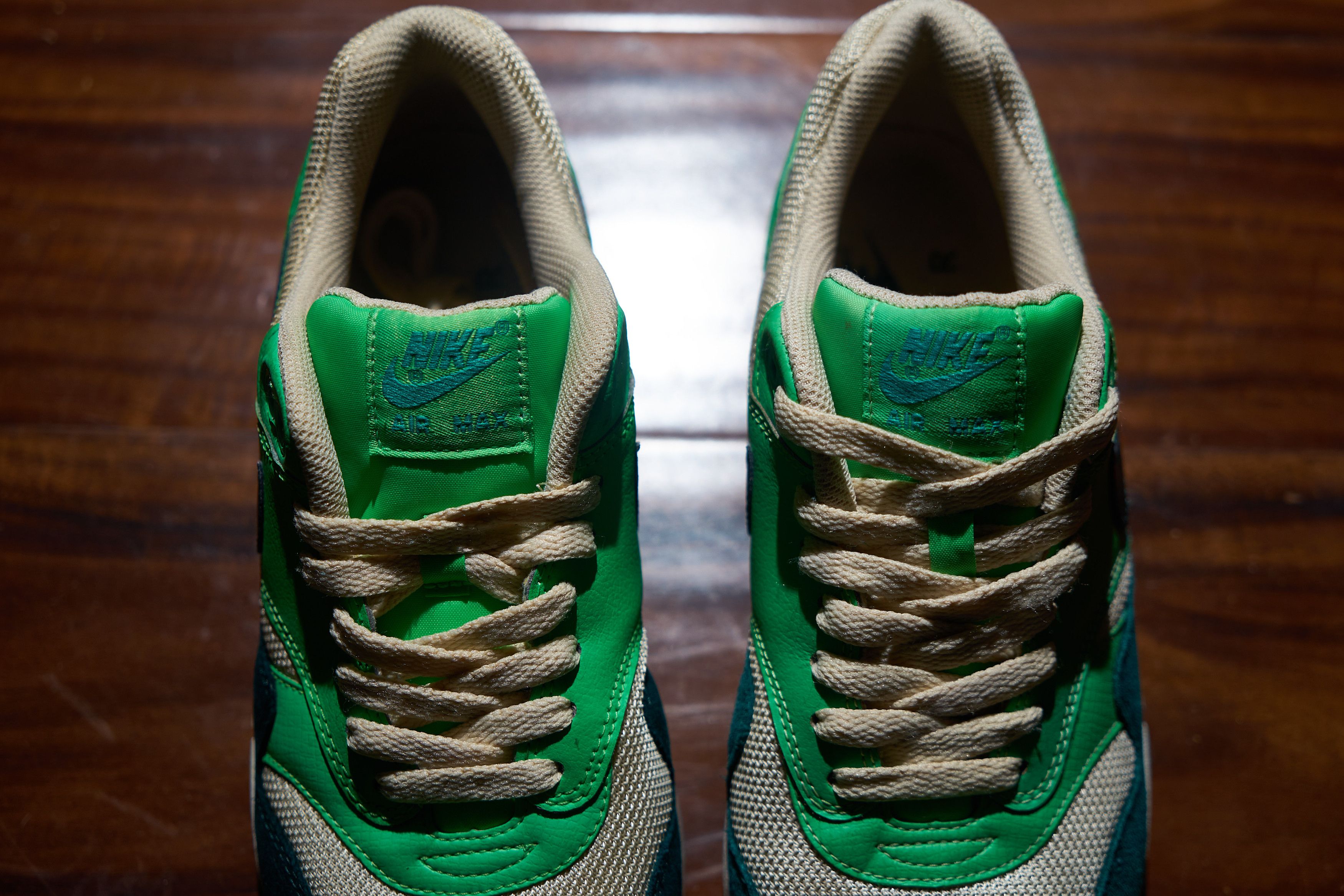 Nike Air Max 1 Essential Atomic Green 2012 Size US 8 / EU 41 - 4 Thumbnail