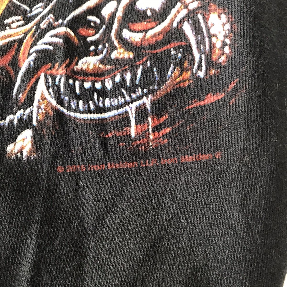 Band Tees 2016 Iron Maiden run to the hills t-shirt Size US XL / EU 56 / 4 - 5 Thumbnail